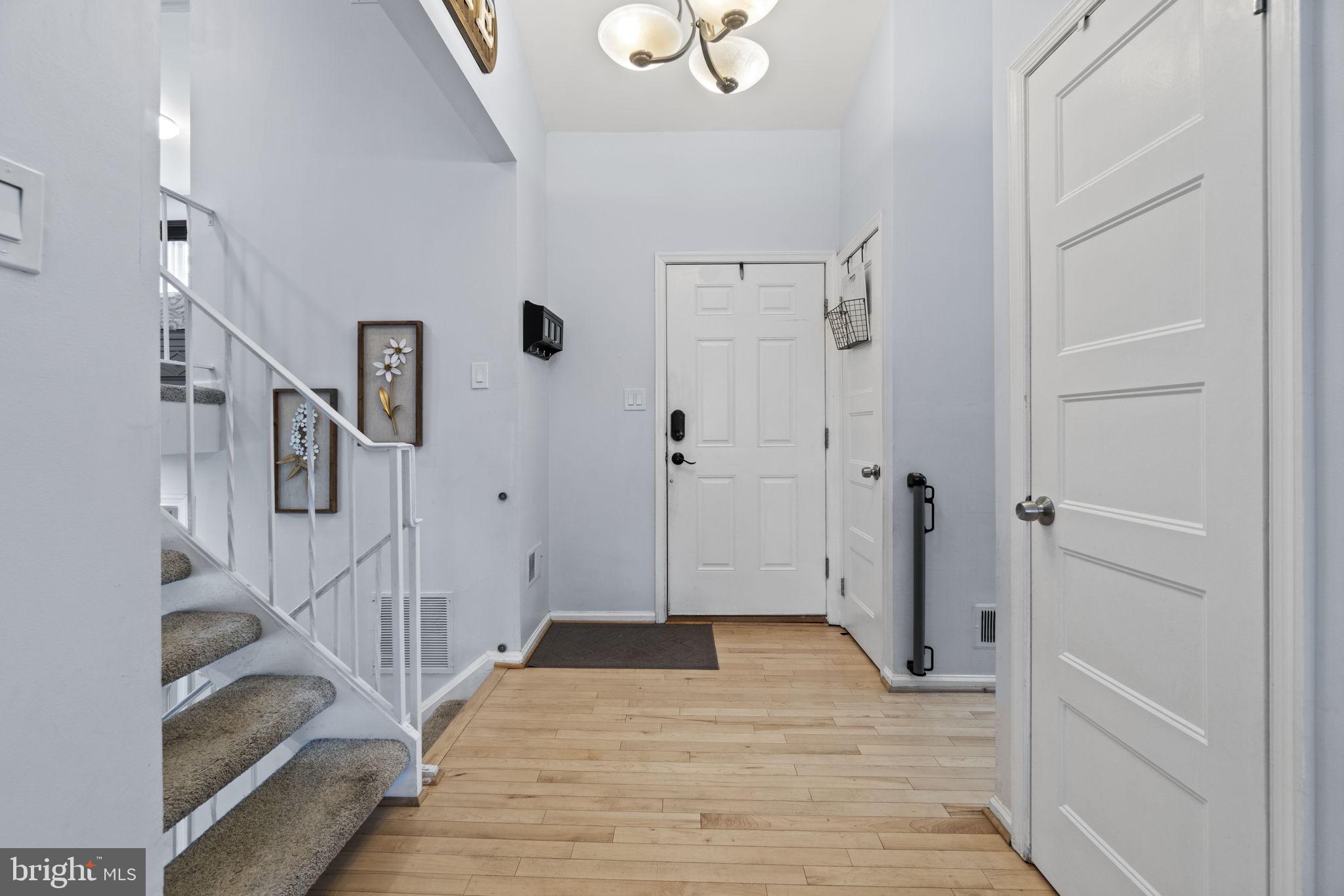 LAKE RIDGE/PROMONTRY OAK - Residential