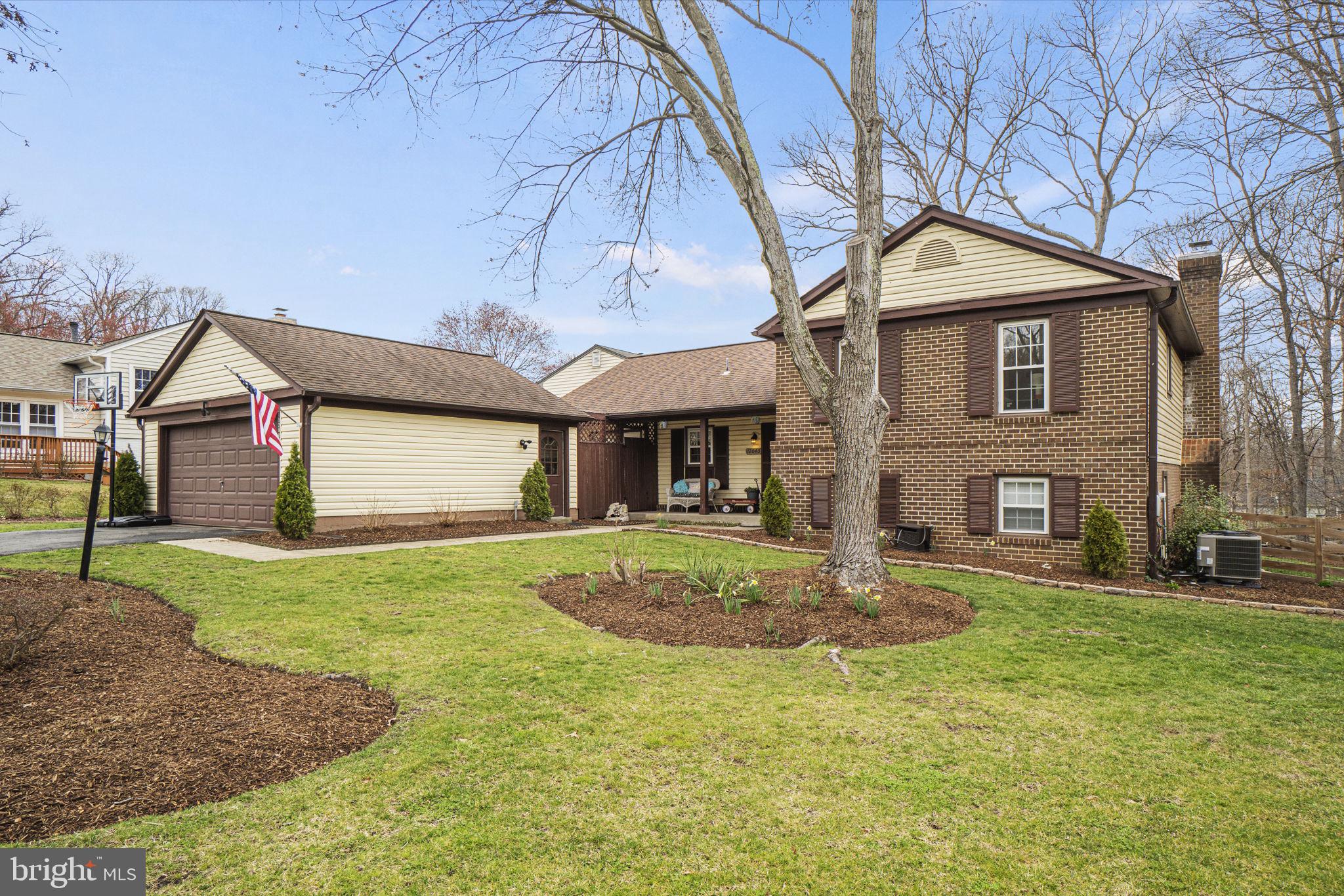 LAKE RIDGE/PROMONTRY OAK - Residential