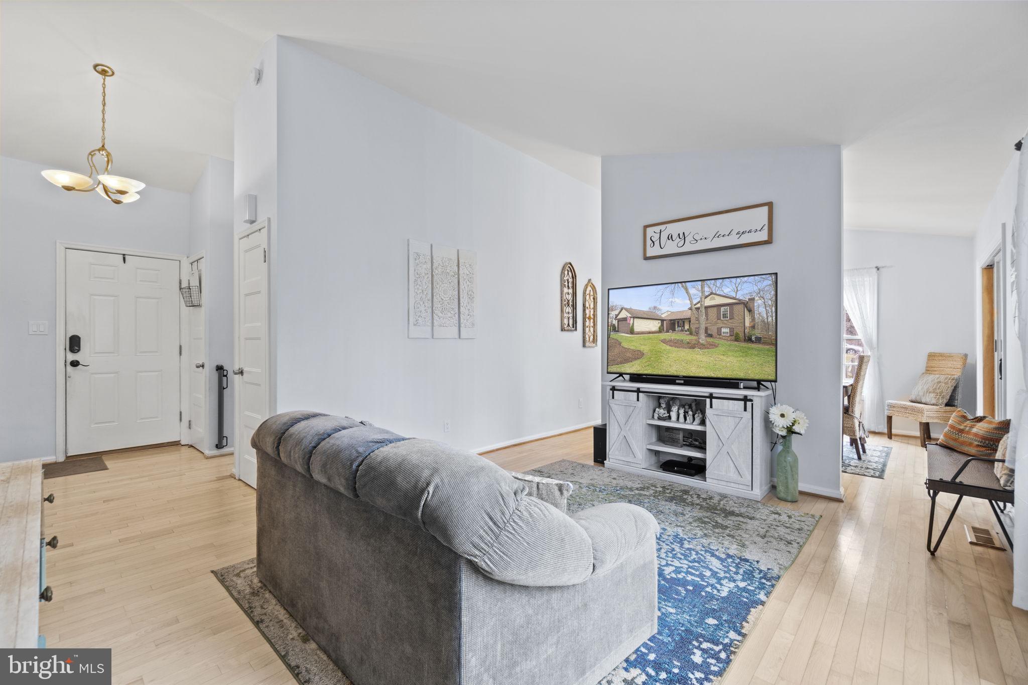 LAKE RIDGE/PROMONTRY OAK - Residential