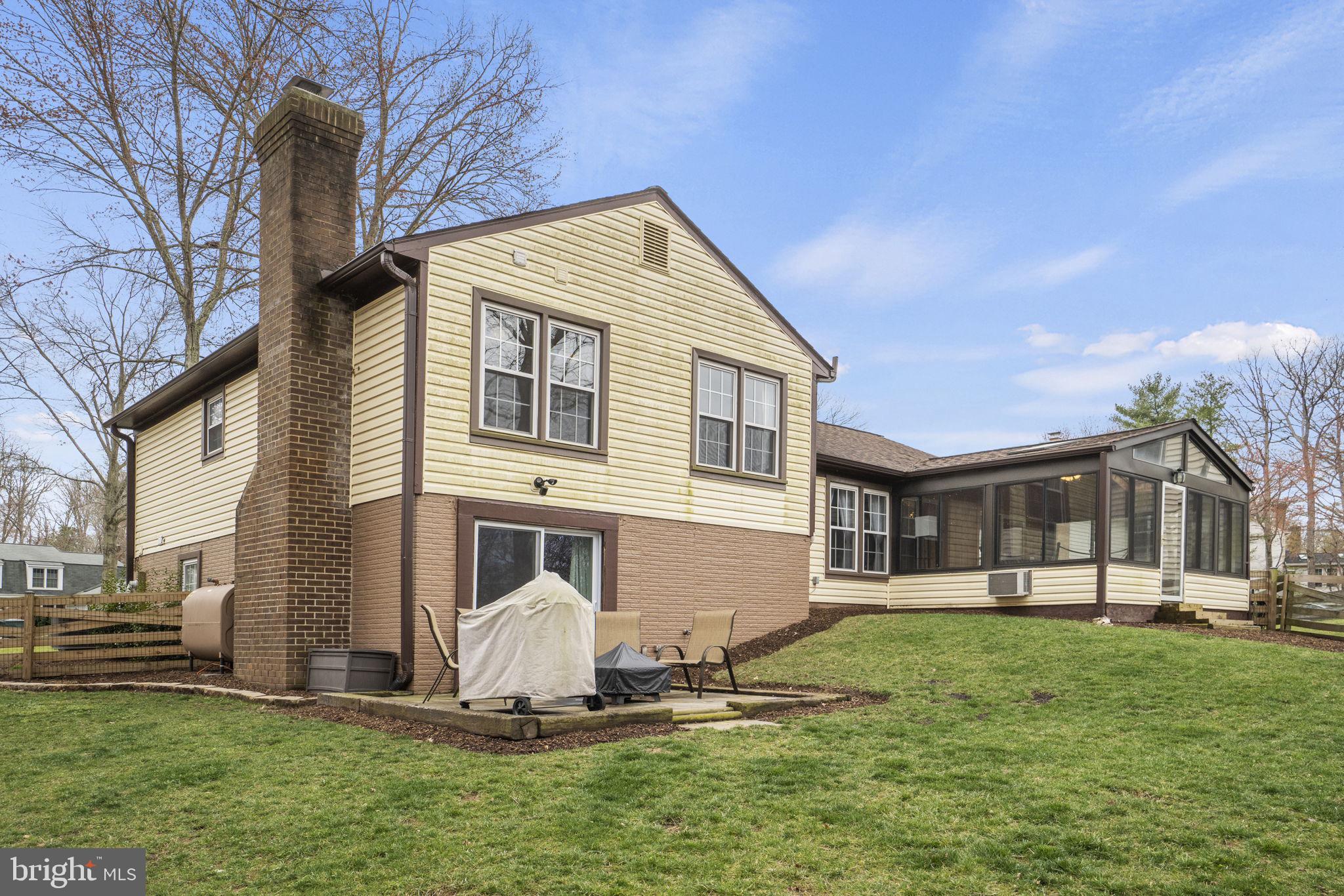 LAKE RIDGE/PROMONTRY OAK - Residential