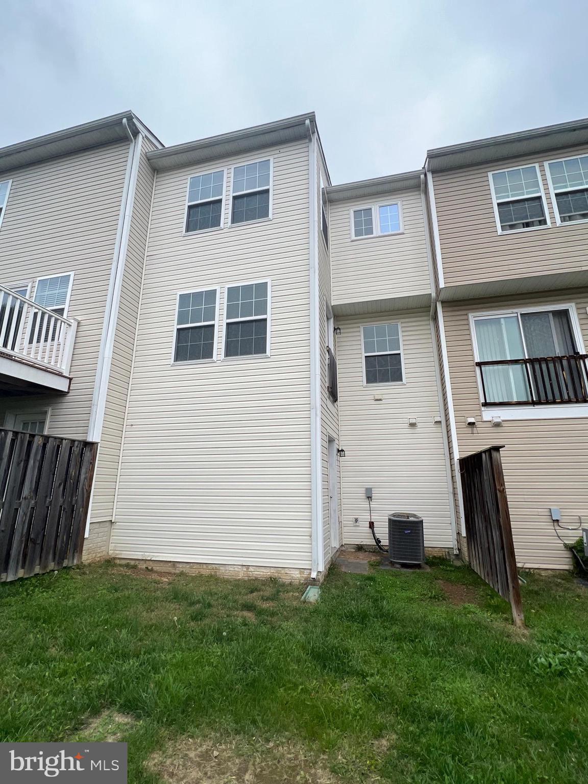 STONEBROOK VILLAGE - Residential Lease