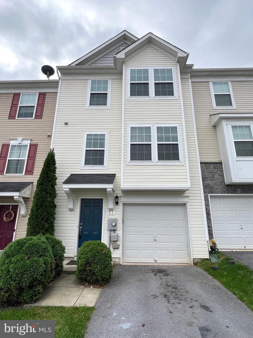 Large three story townhouse in Hedgesville. Close to shopping, restaurants, and I81 for commuting. This house has been freshly painted and new vinyl plank installed. Totally finished basement with laundry on the main level with one car garage. Call for availability, pets case by case with deposit. Application is attached to listing. Income needs to be atleast $5,000/month to qualify.