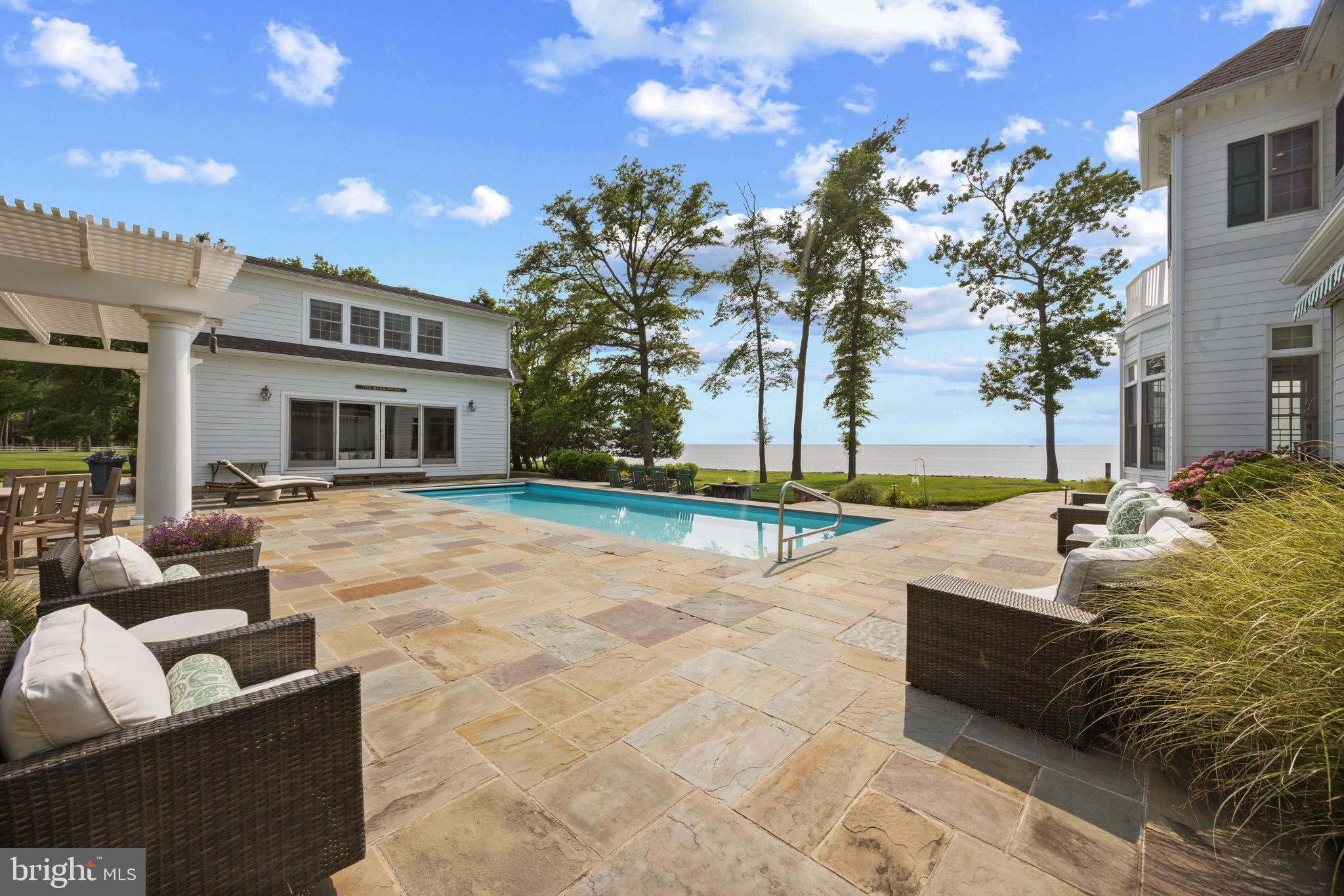 SHORES OF BLOODY POINT - Residential