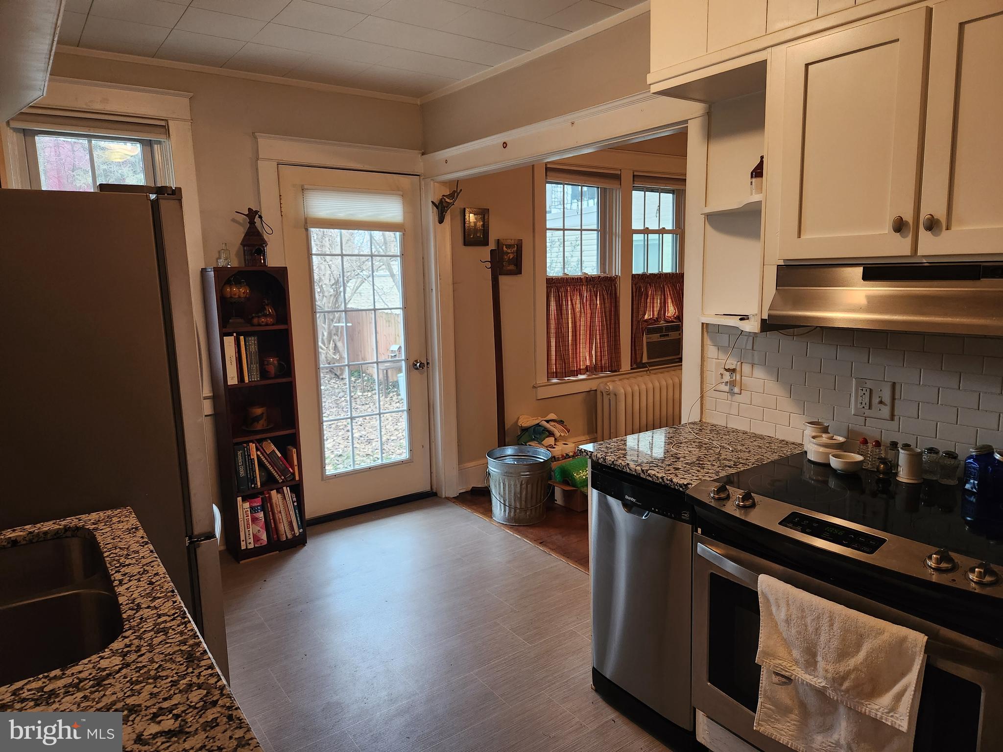 NORTH EAST LANCASTER - Residential