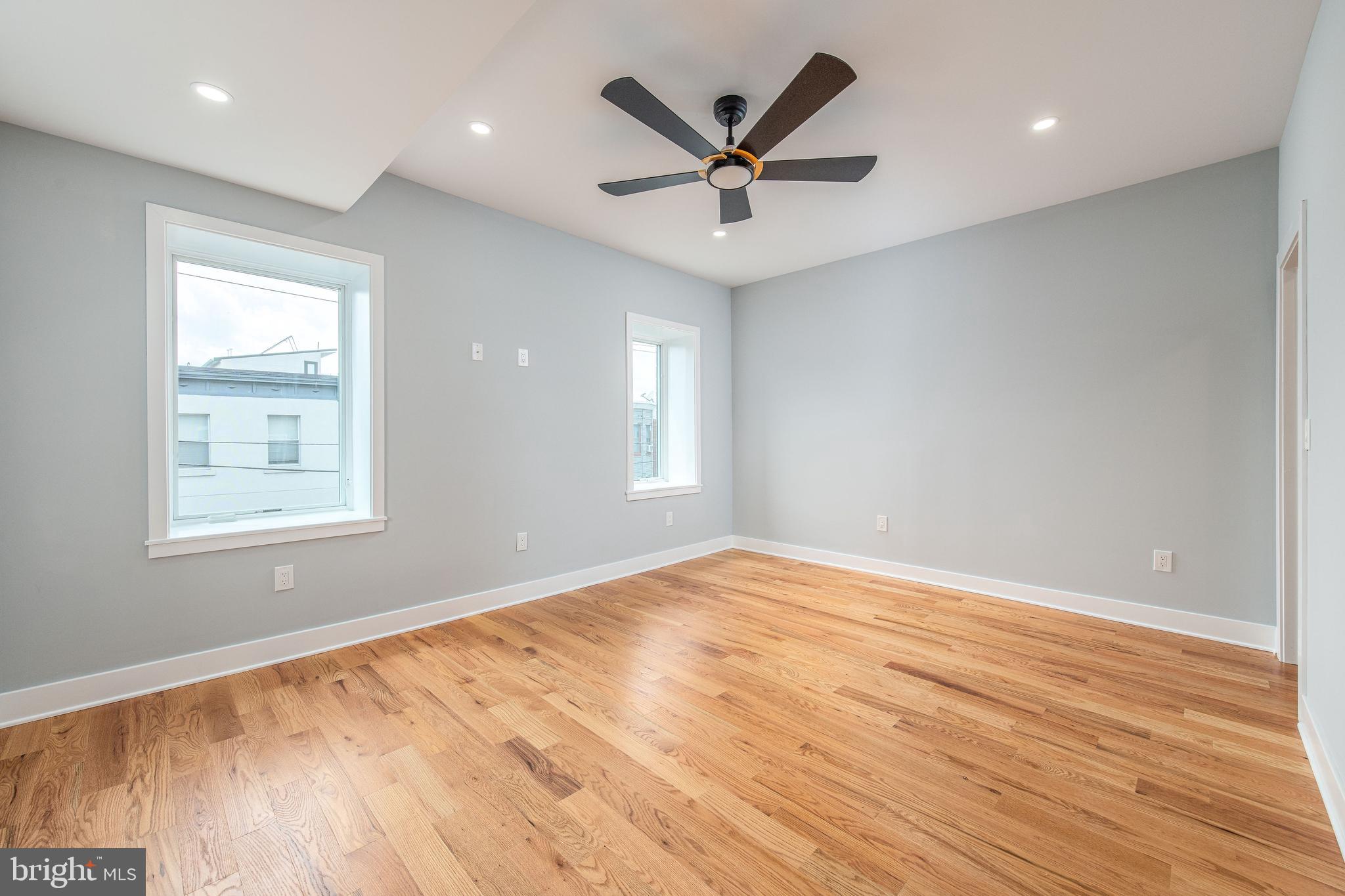 PASSYUNK SQUARE - Residential