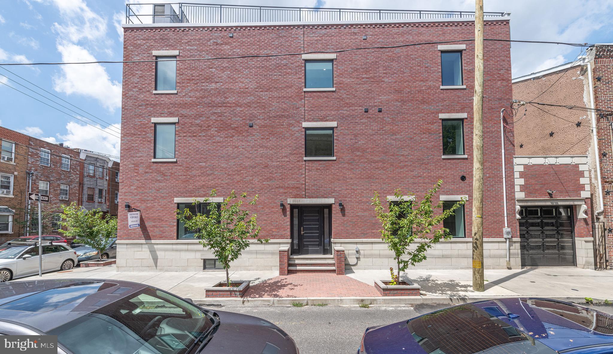 PASSYUNK SQUARE - Residential