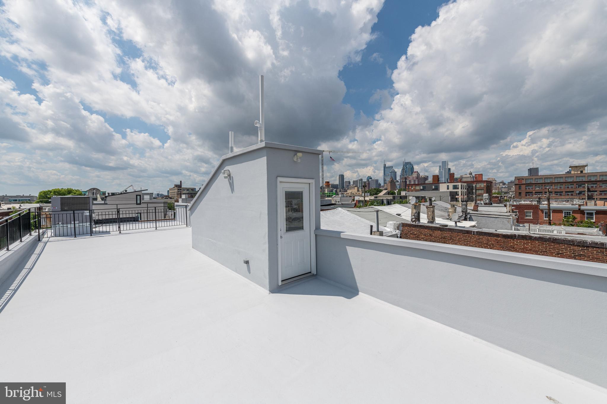 PASSYUNK SQUARE - Residential