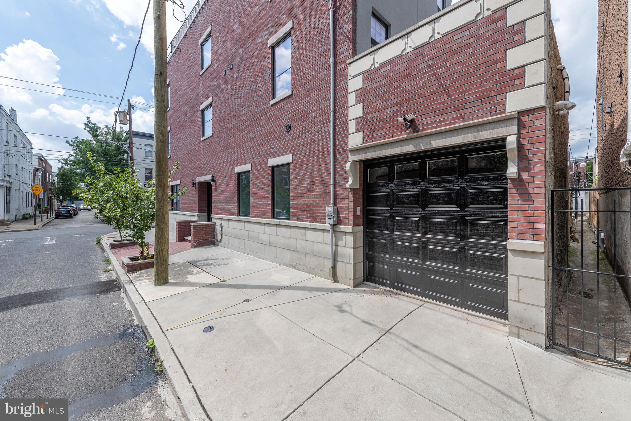 PASSYUNK SQUARE - Residential