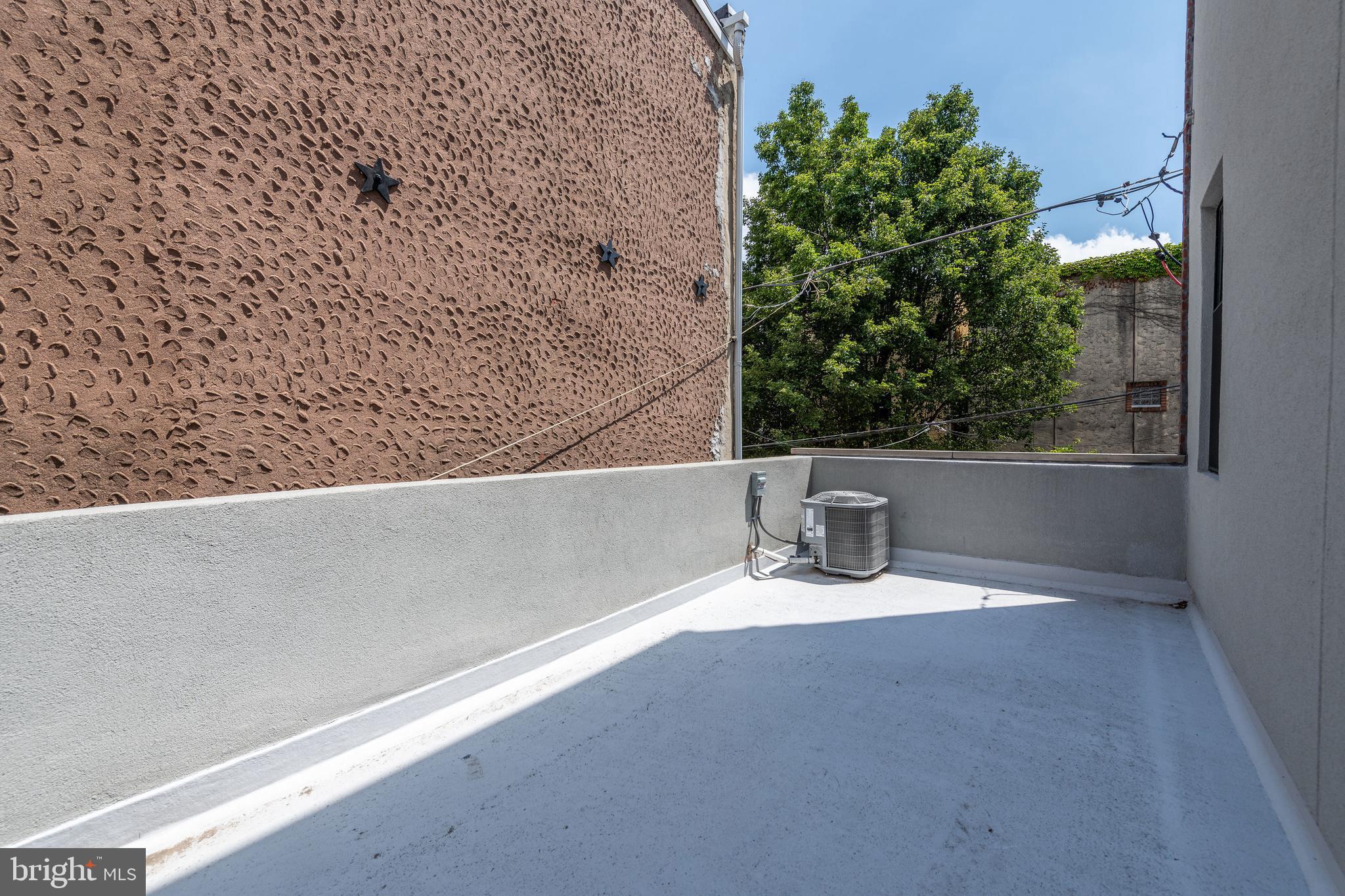 PASSYUNK SQUARE - Residential