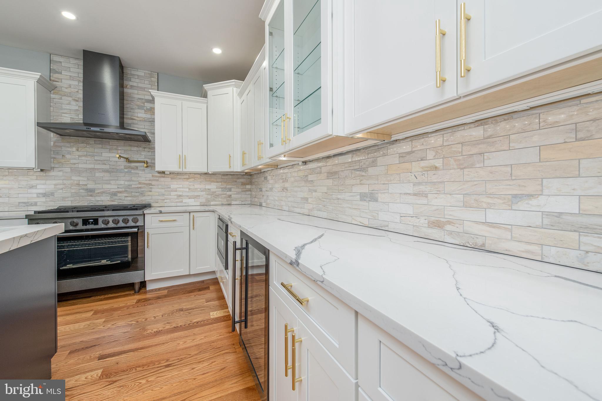 PASSYUNK SQUARE - Residential