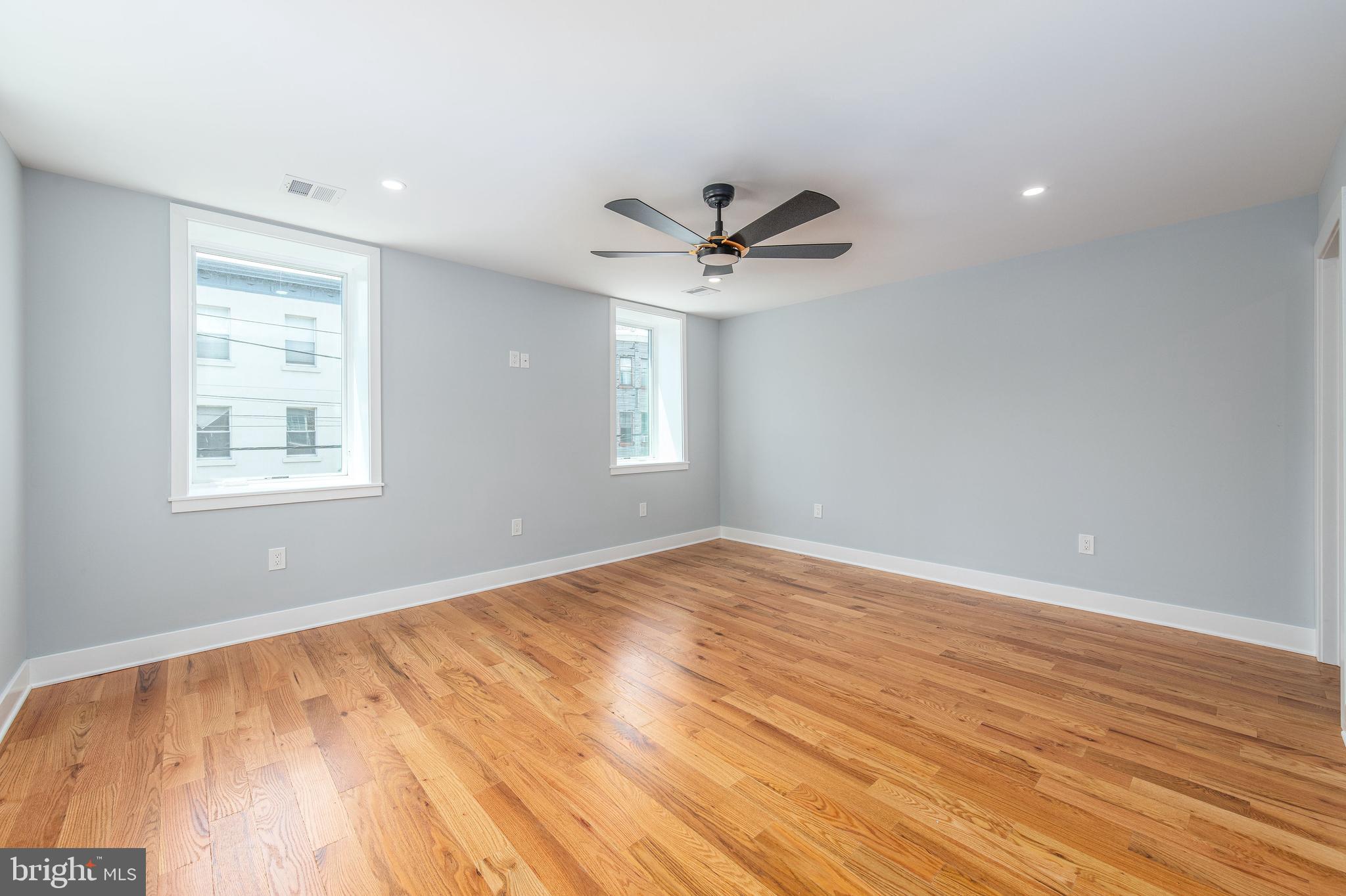 PASSYUNK SQUARE - Residential