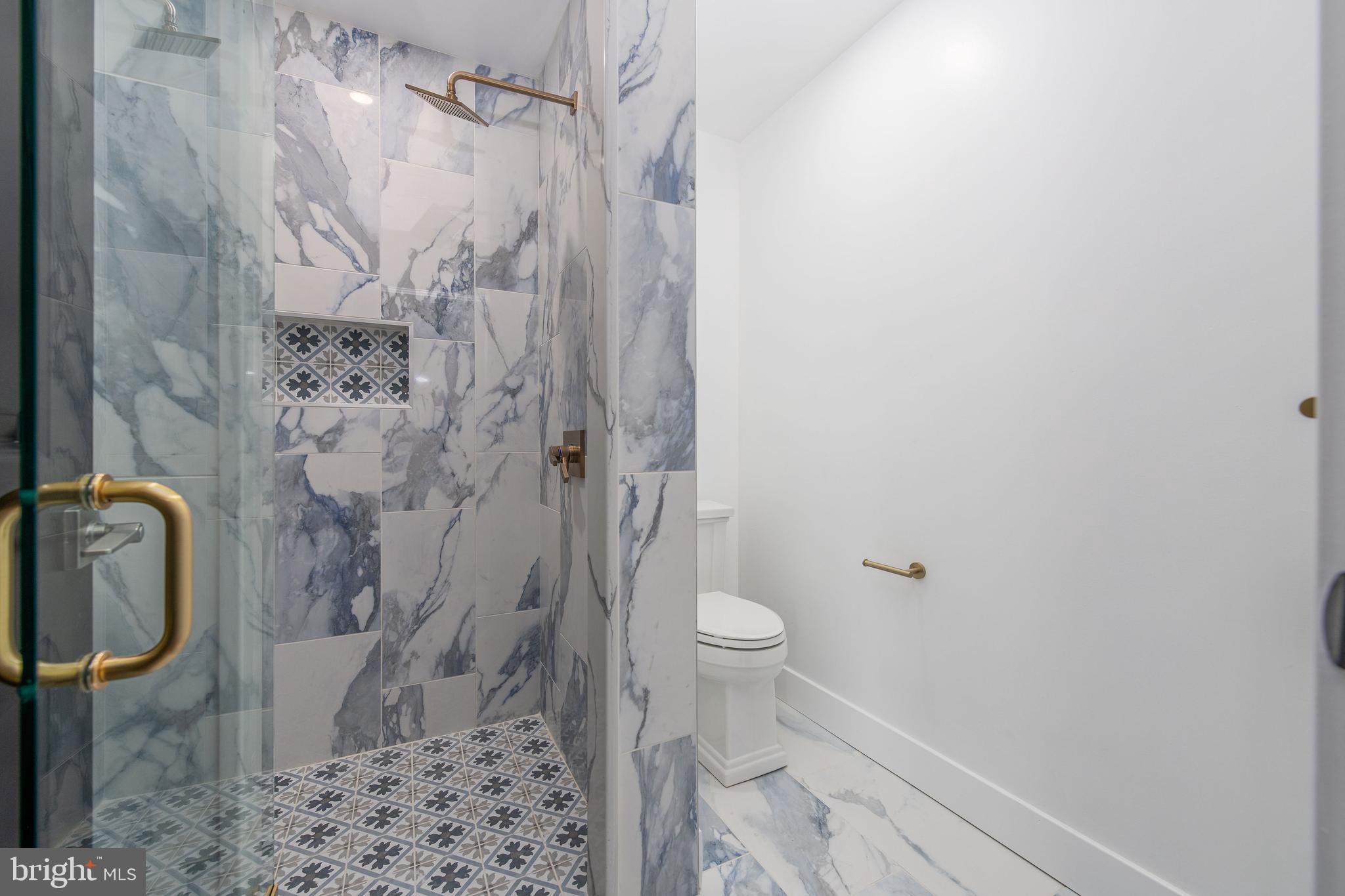 PASSYUNK SQUARE - Residential