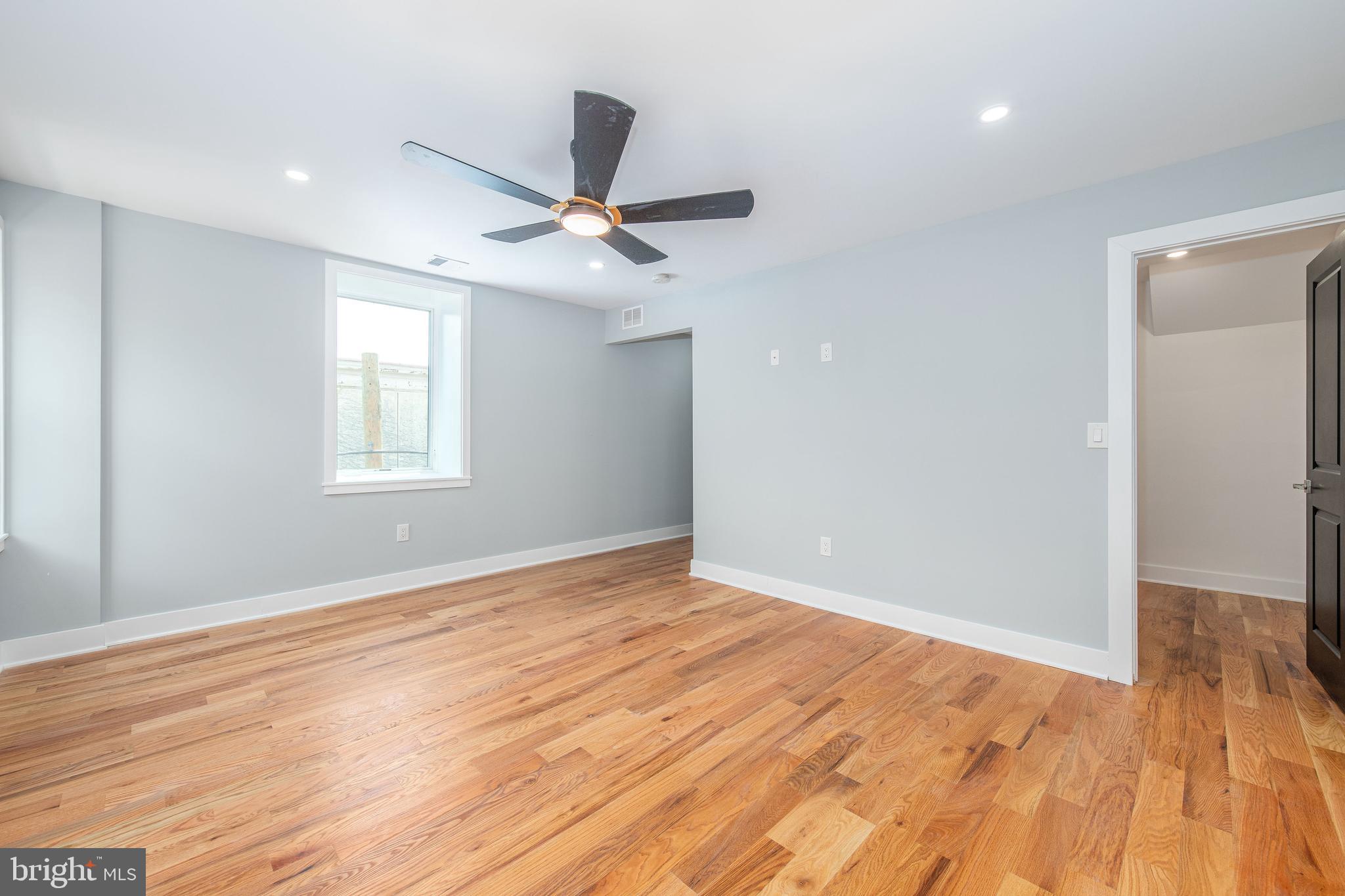 PASSYUNK SQUARE - Residential