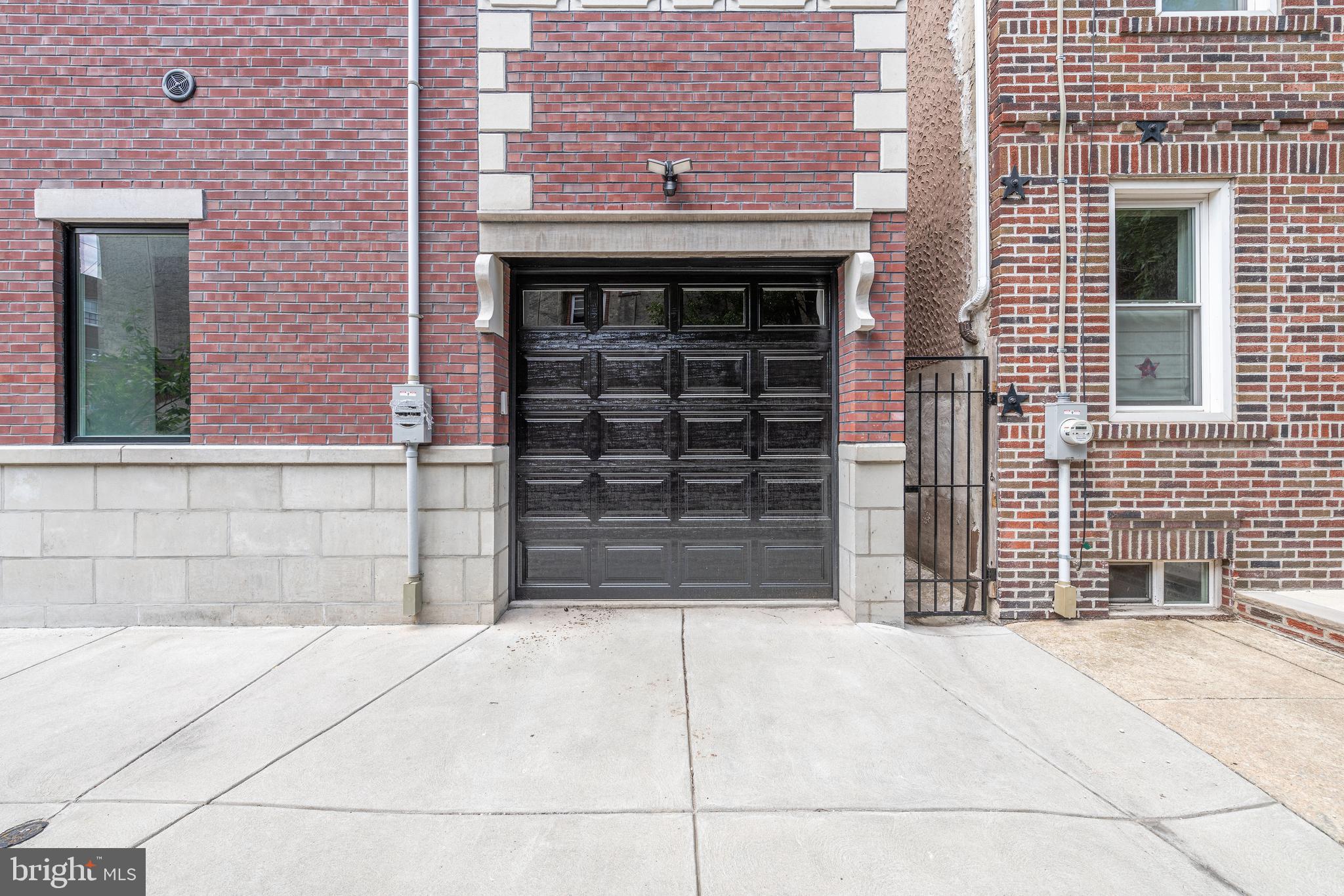 PASSYUNK SQUARE - Residential