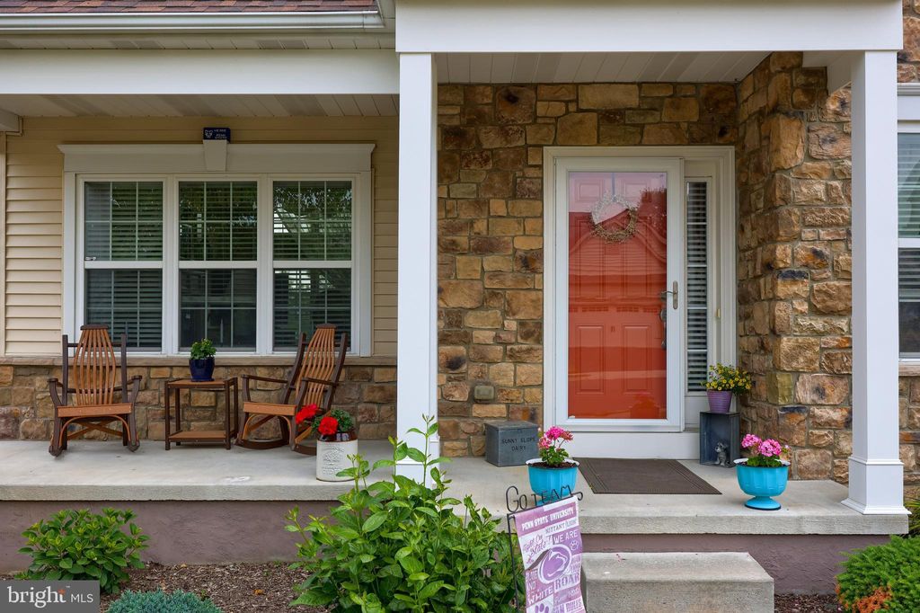 Photo of 111 SUMMERLYN DR, EPHRATA, PA 17522 (MLS # PALA2036328)