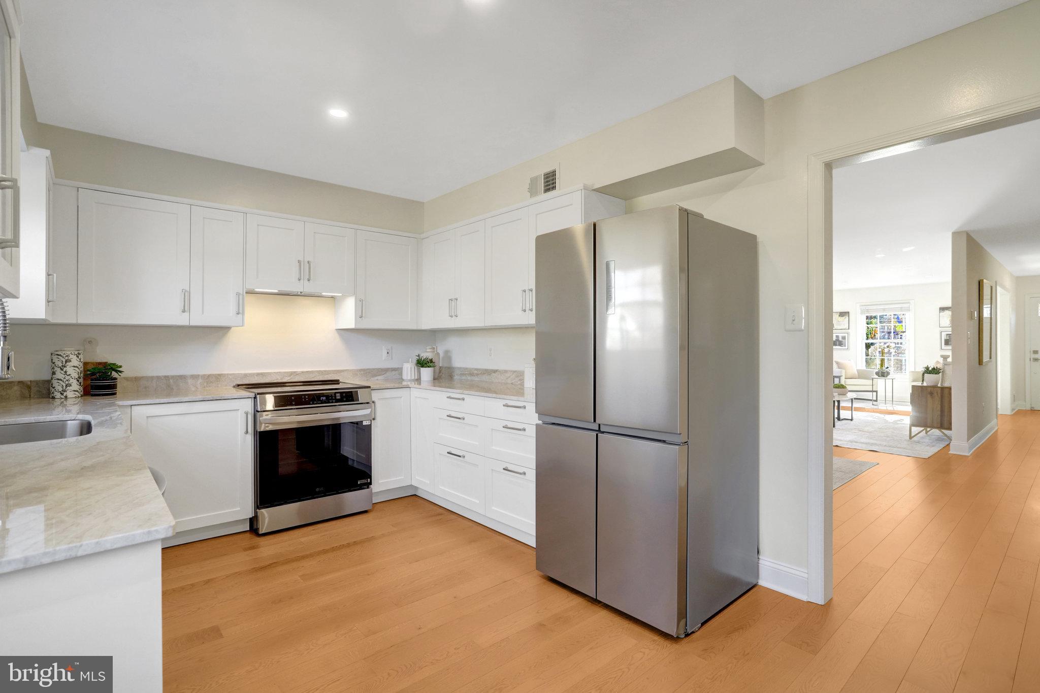 DEL RAY - Residential