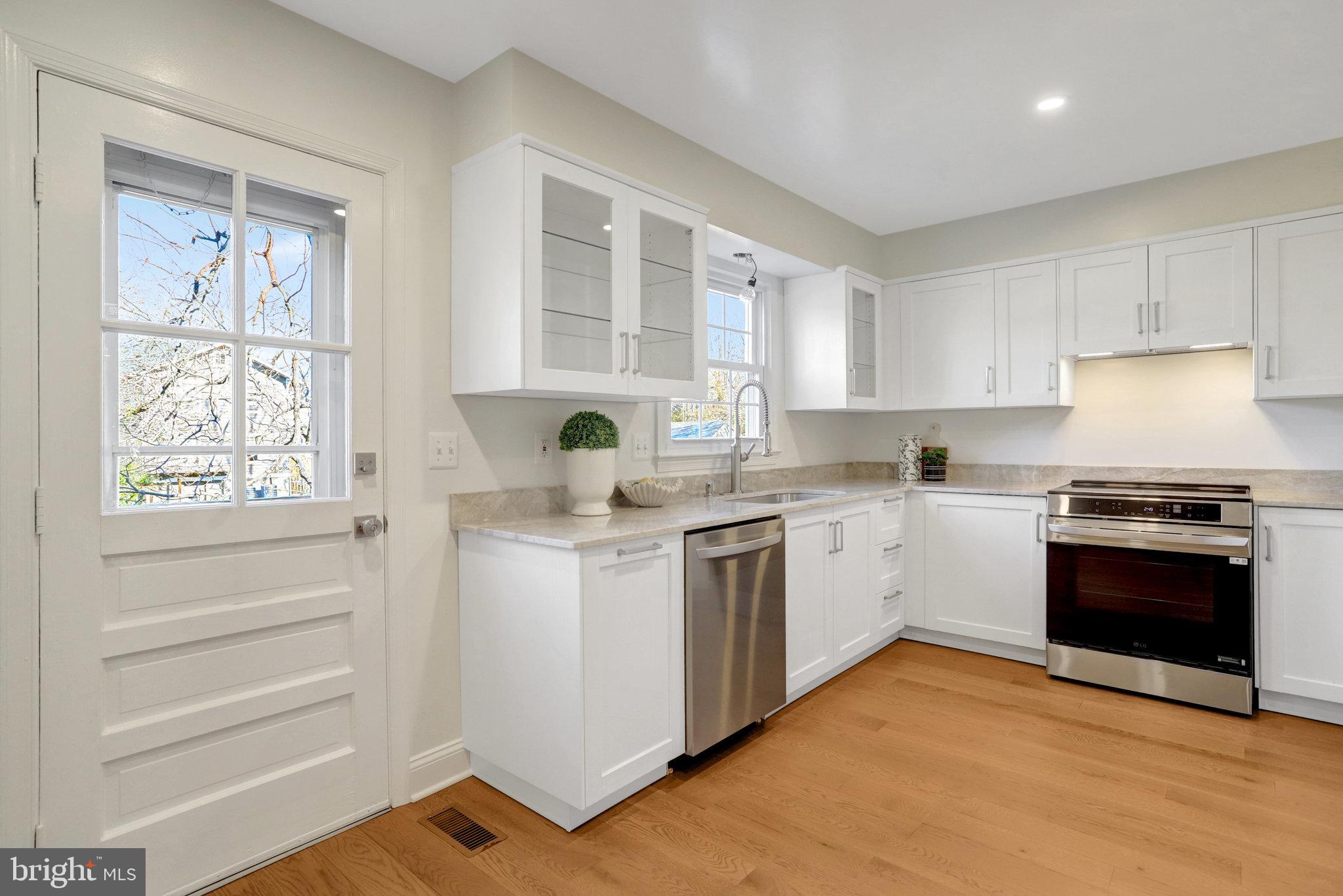 DEL RAY - Residential