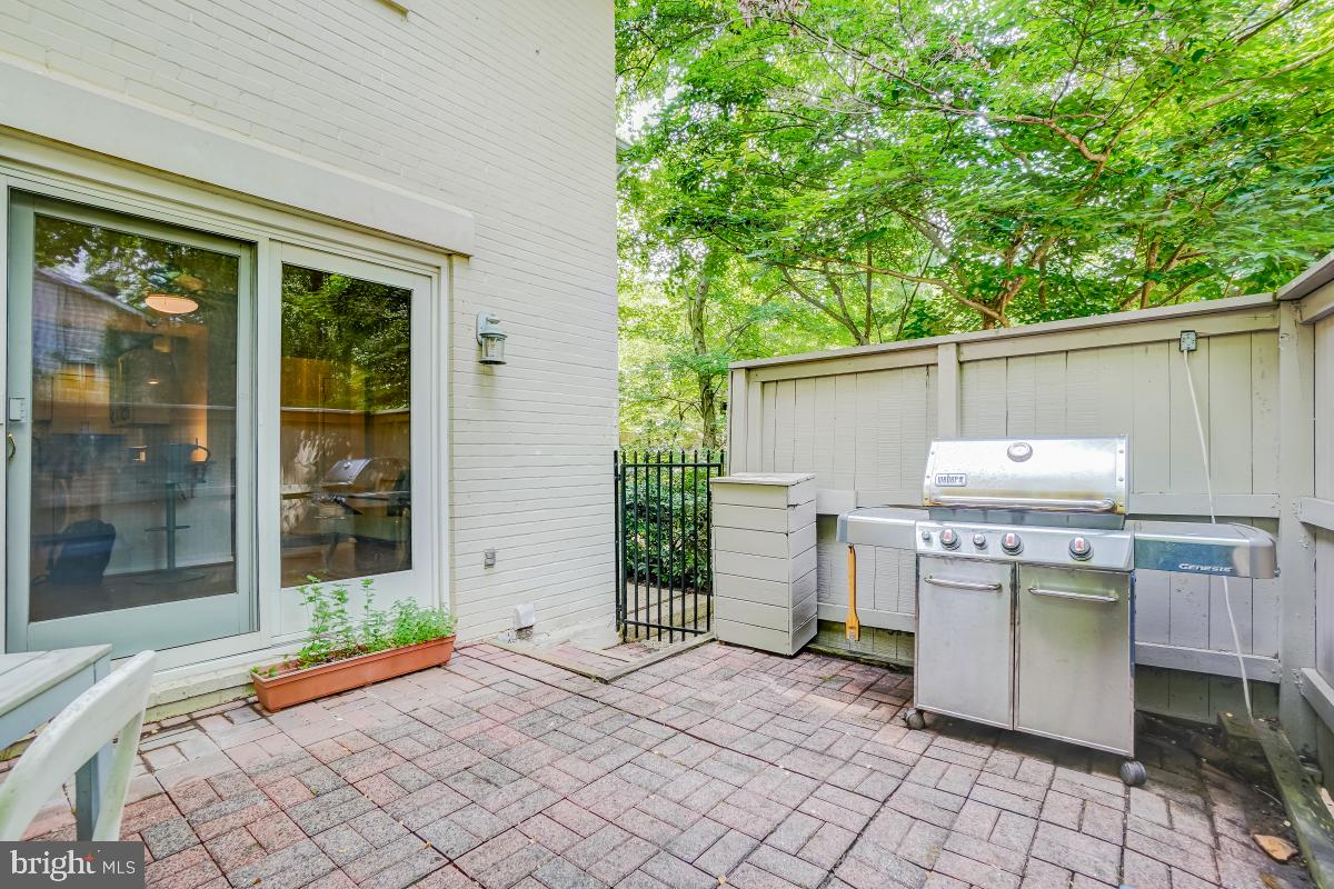 NEW MARK COMMONS - Residential