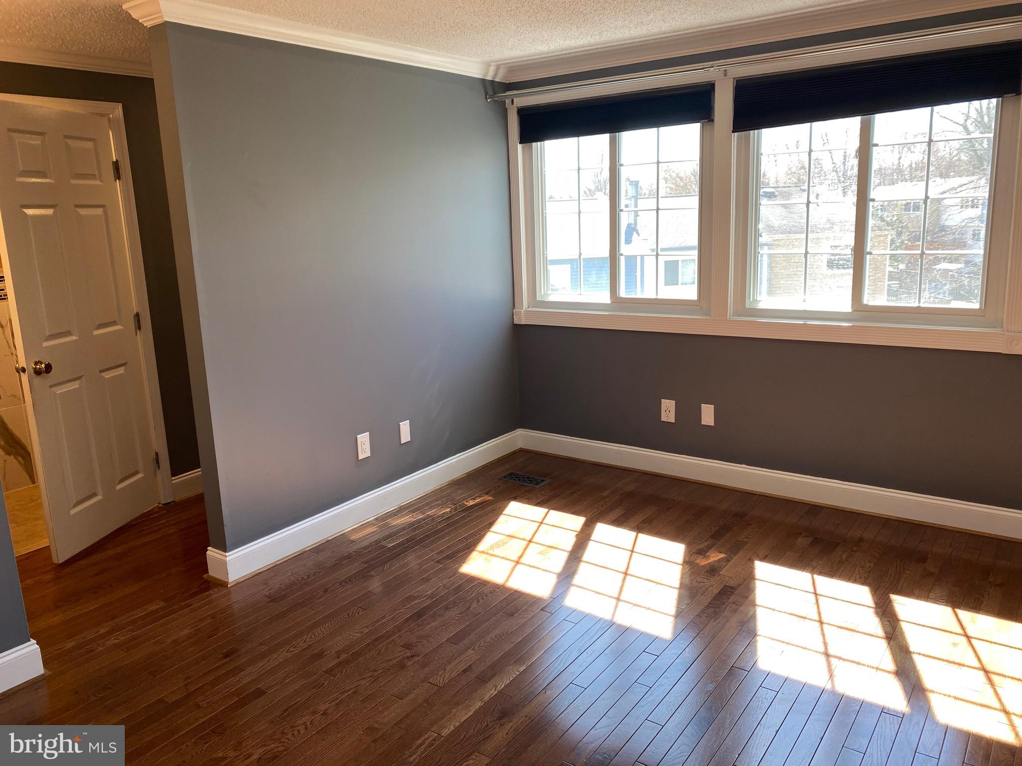 D EVEREUX WEST - Residential Lease