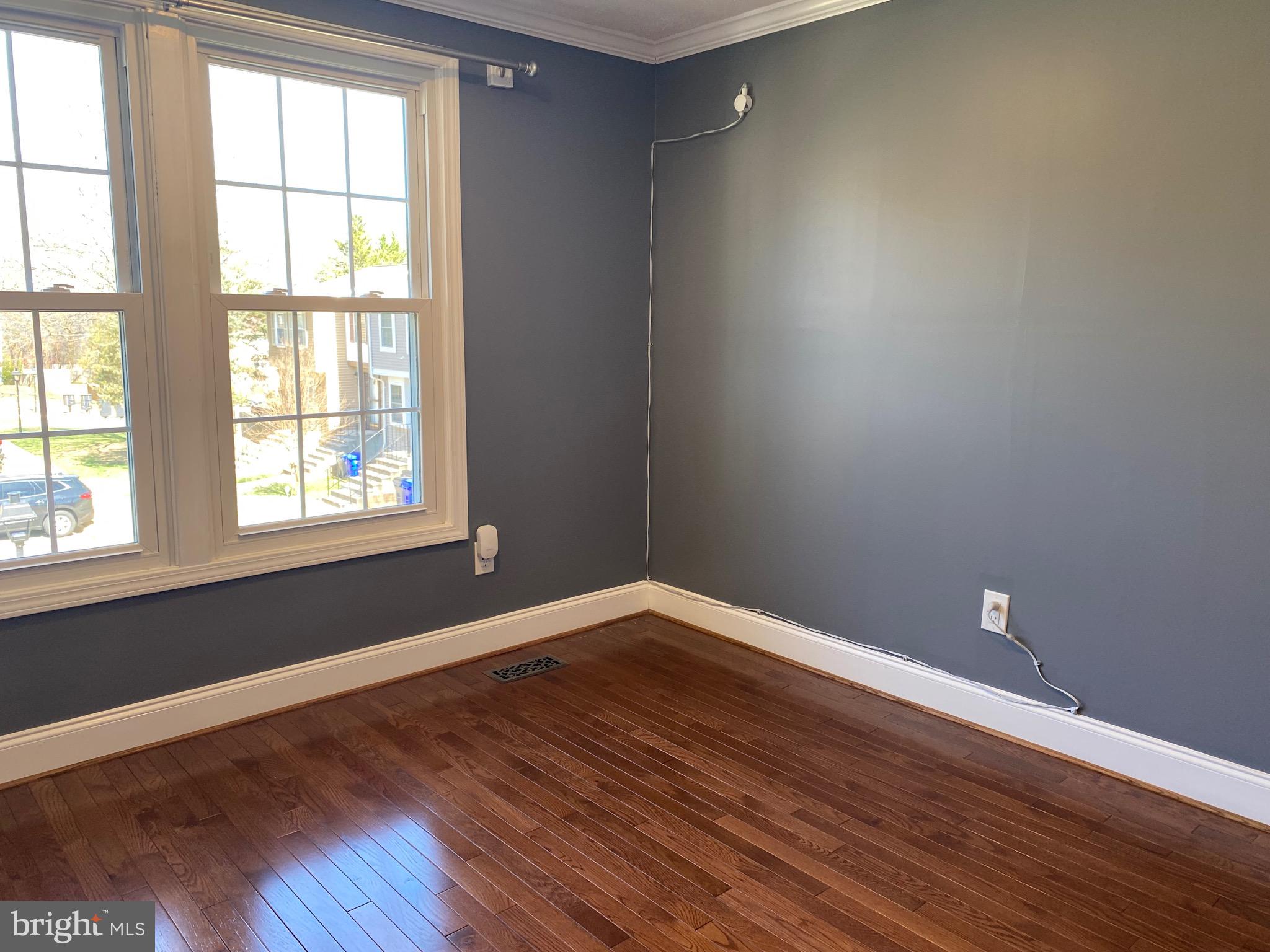 D EVEREUX WEST - Residential Lease