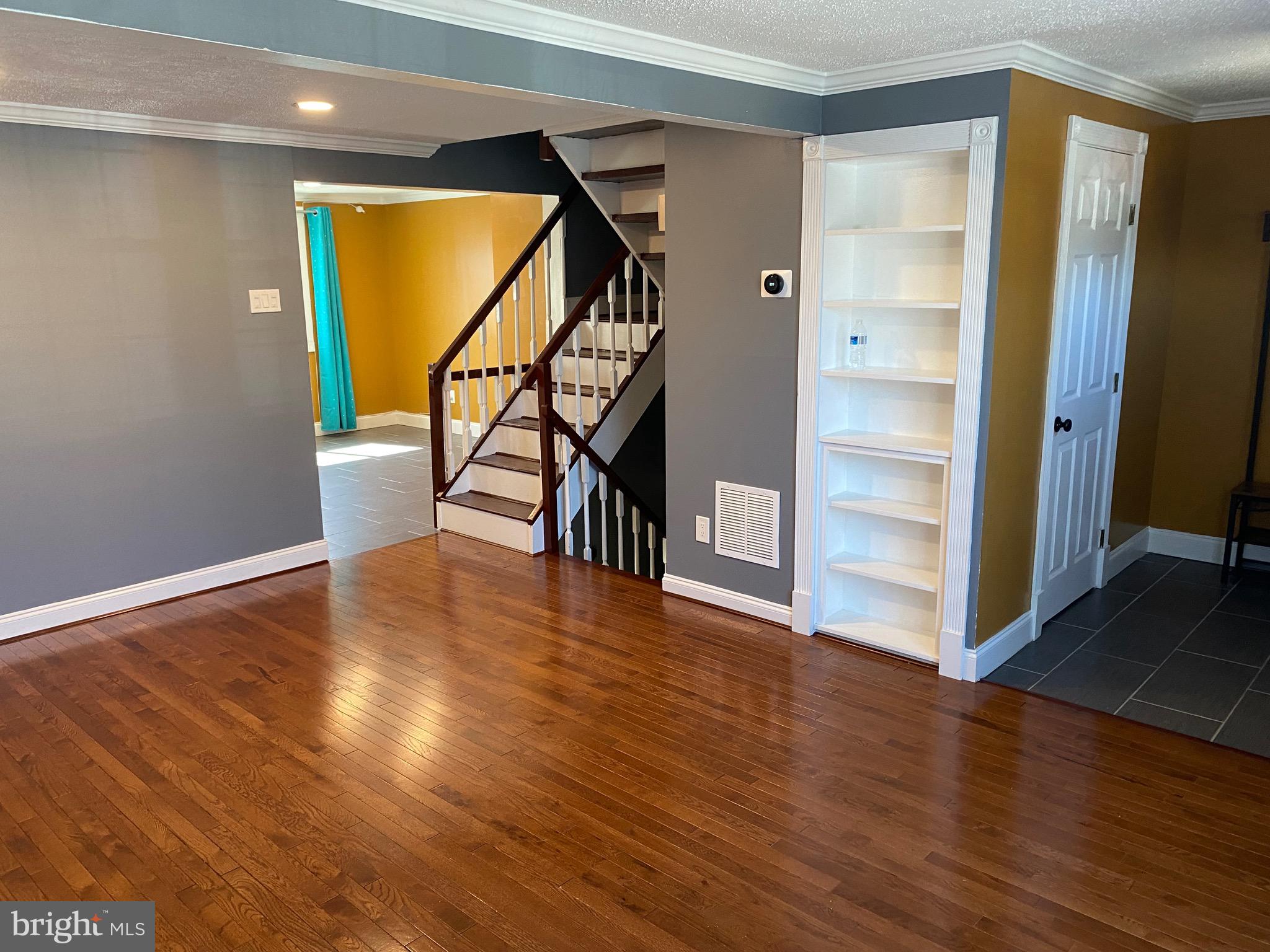 D EVEREUX WEST - Residential Lease