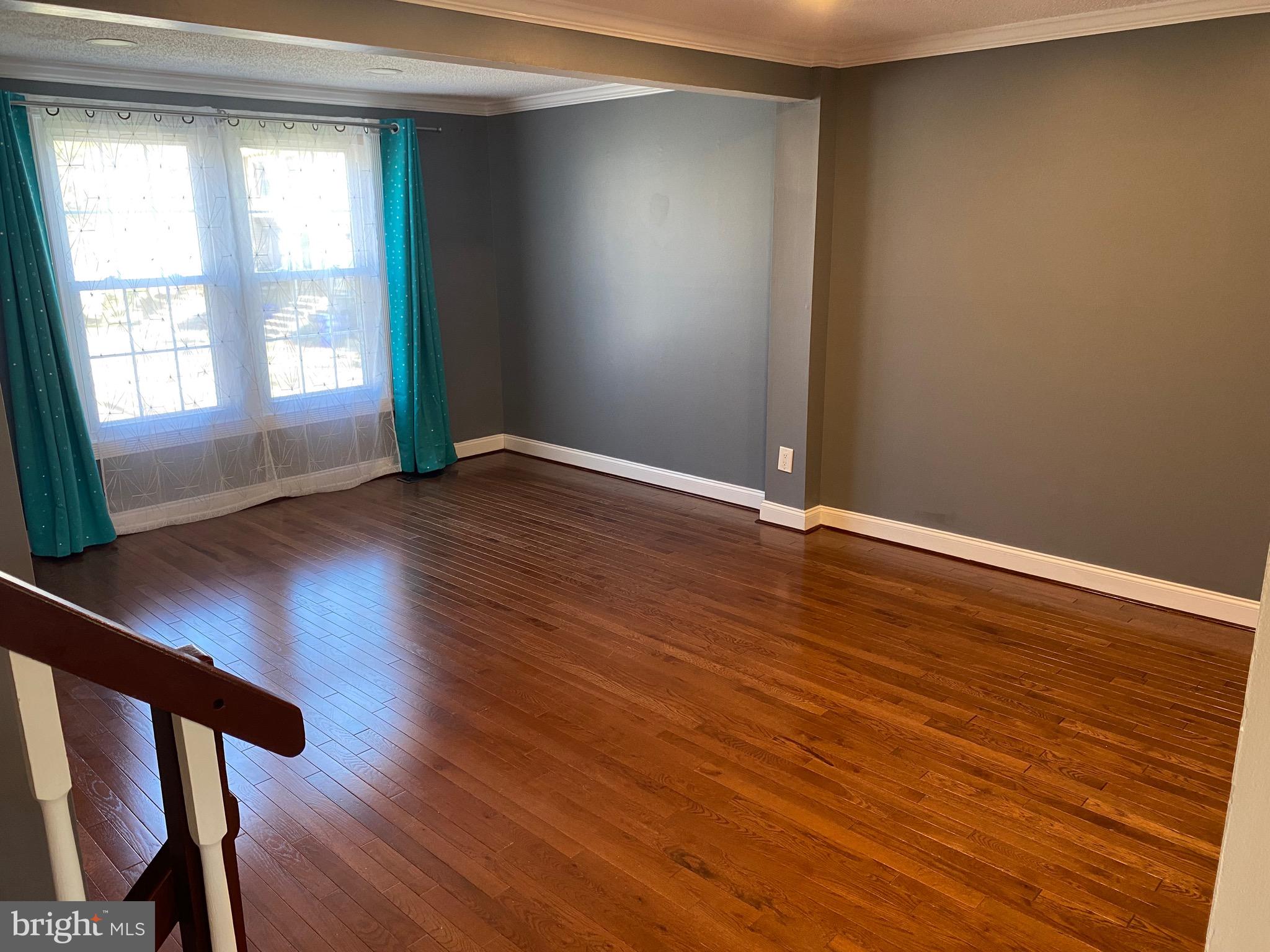 D EVEREUX WEST - Residential Lease