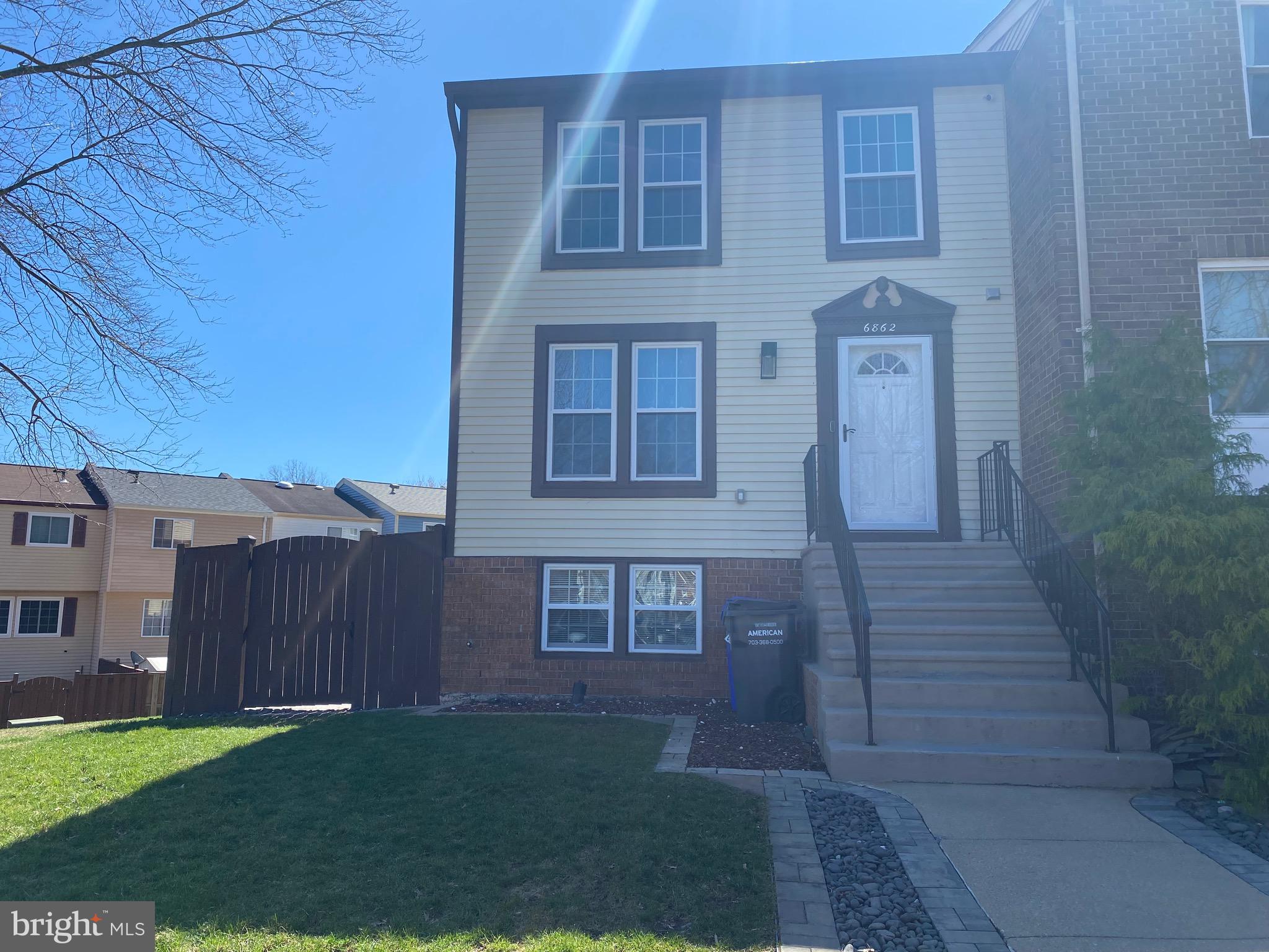 D EVEREUX WEST - Residential Lease