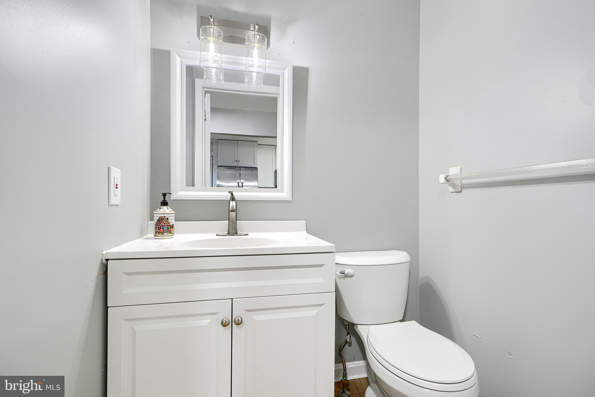 PINEDALE WOODS - Residential Lease