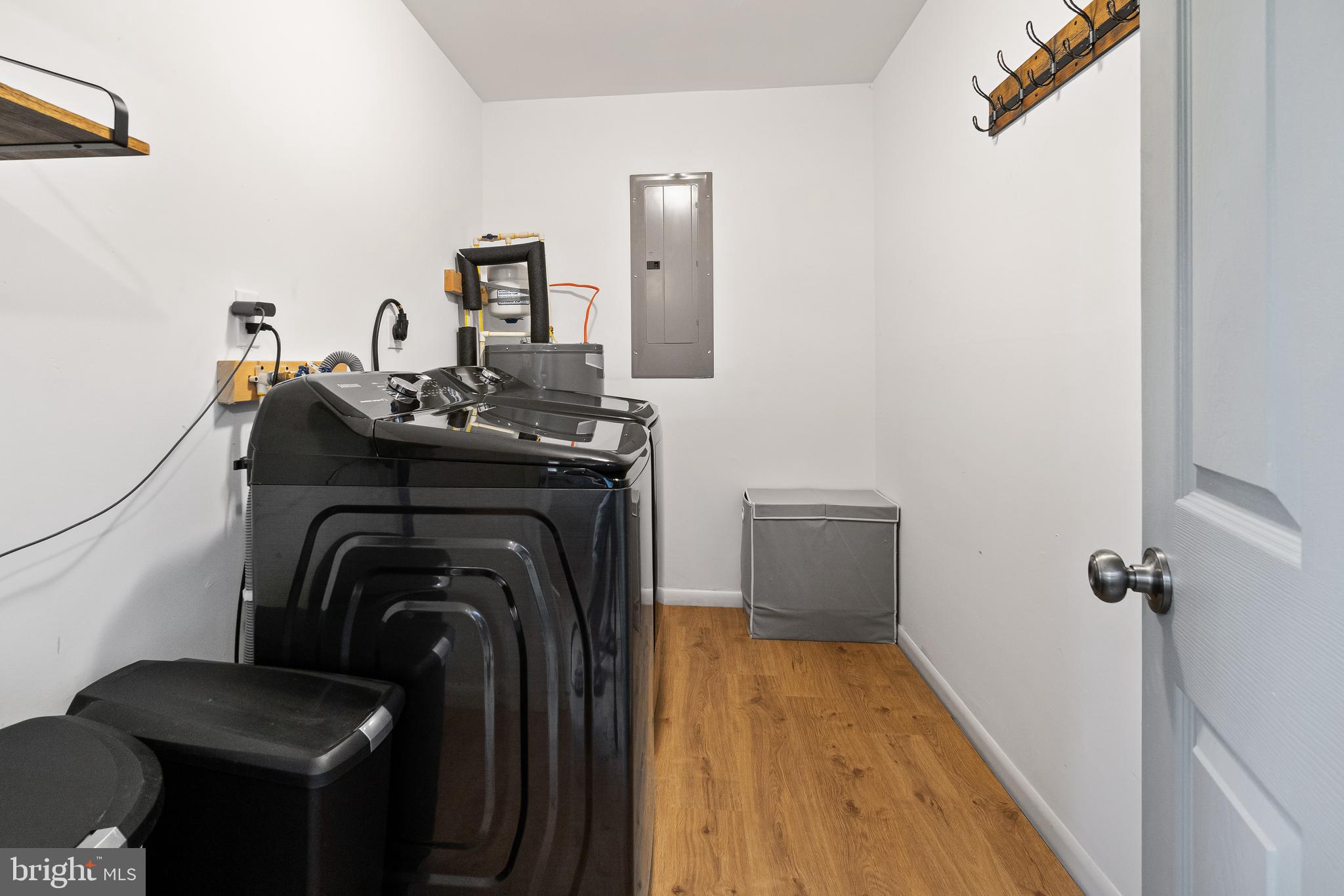 ELKWOOD ESTATES - Residential