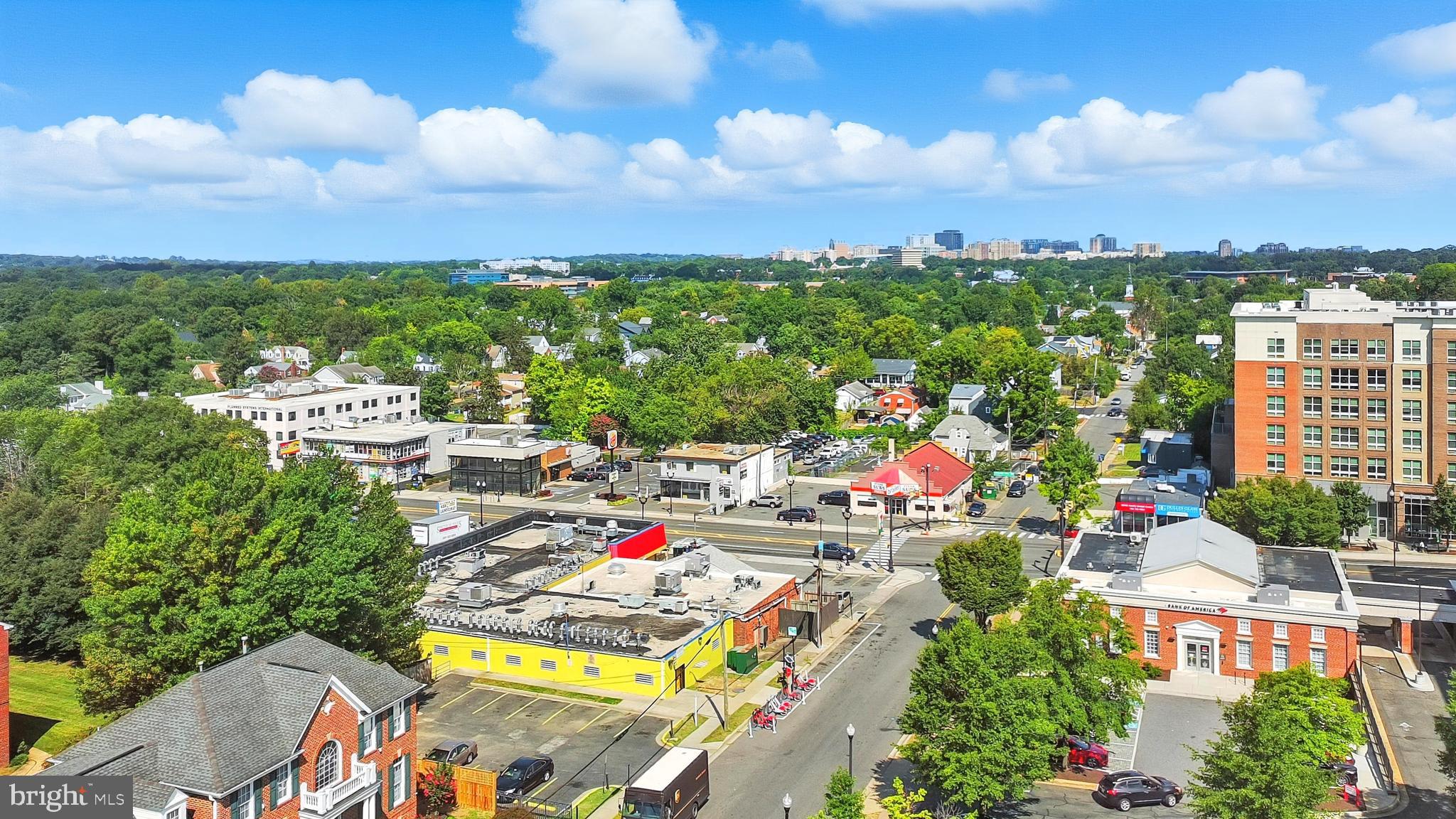 MONROE - Residential Lease