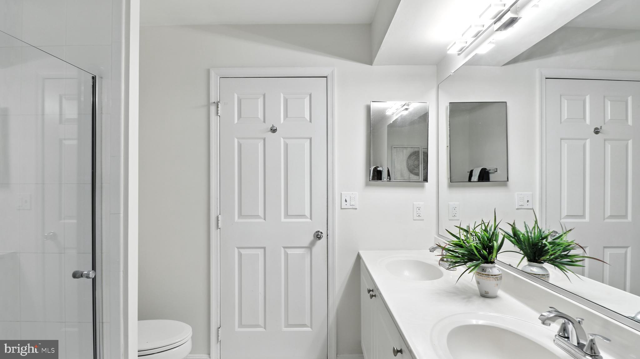 MONROE - Residential Lease