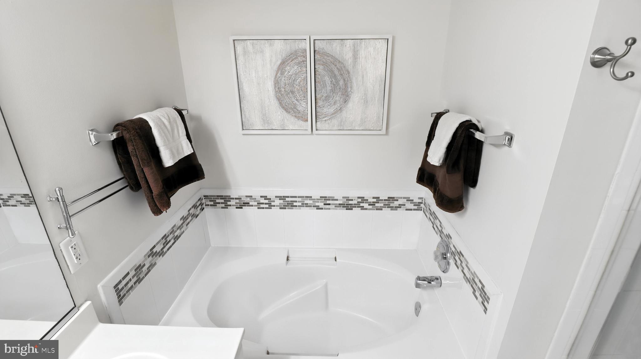 MONROE - Residential Lease