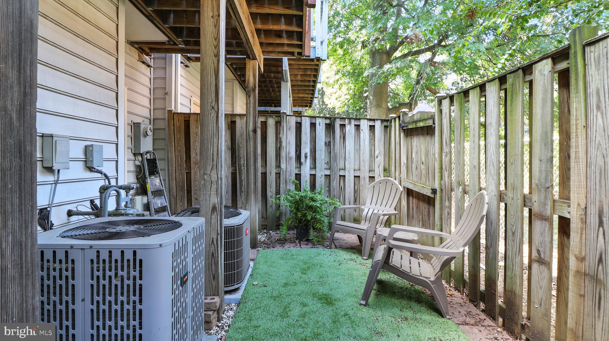 MONROE - Residential Lease