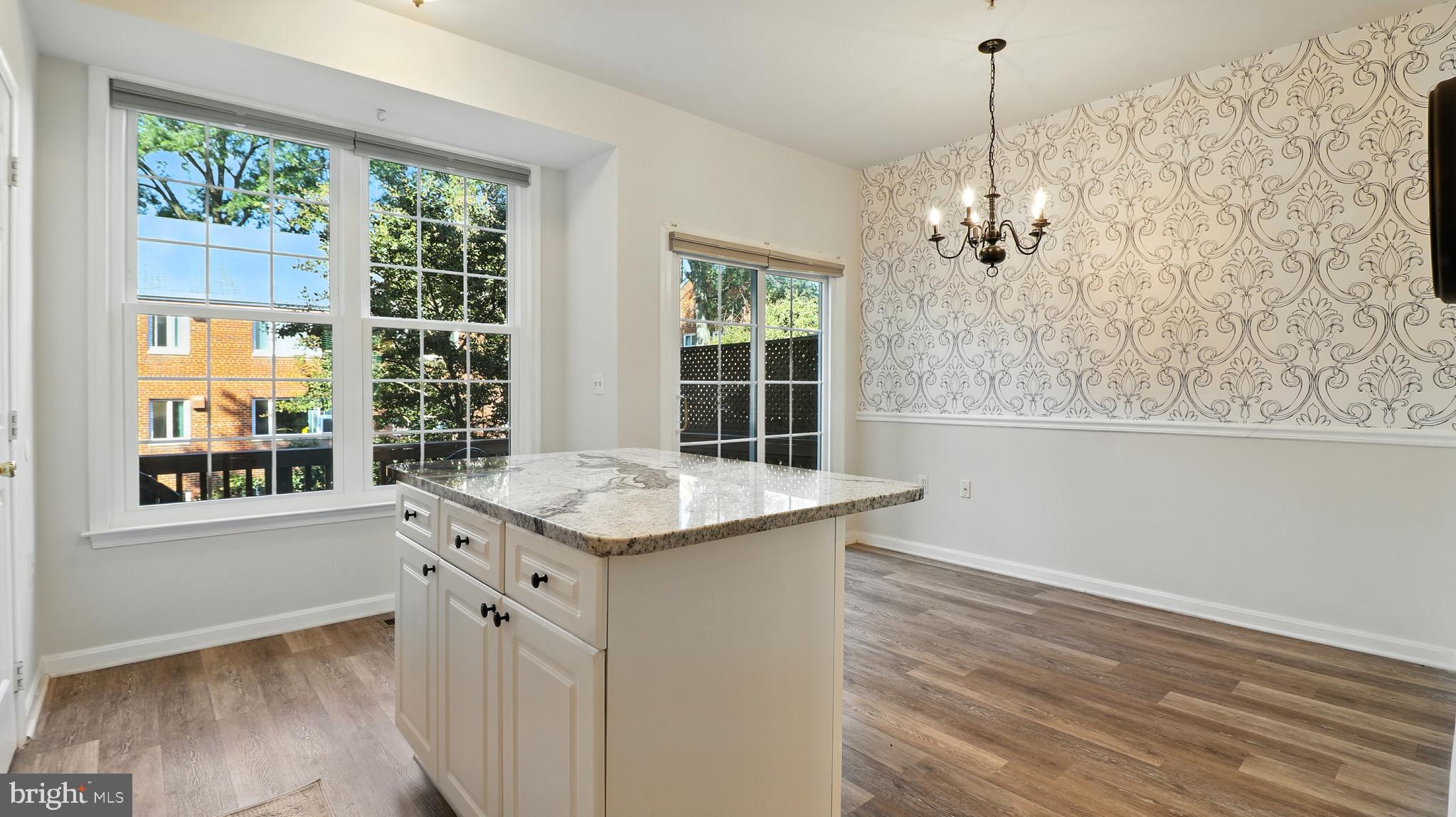 MONROE - Residential Lease