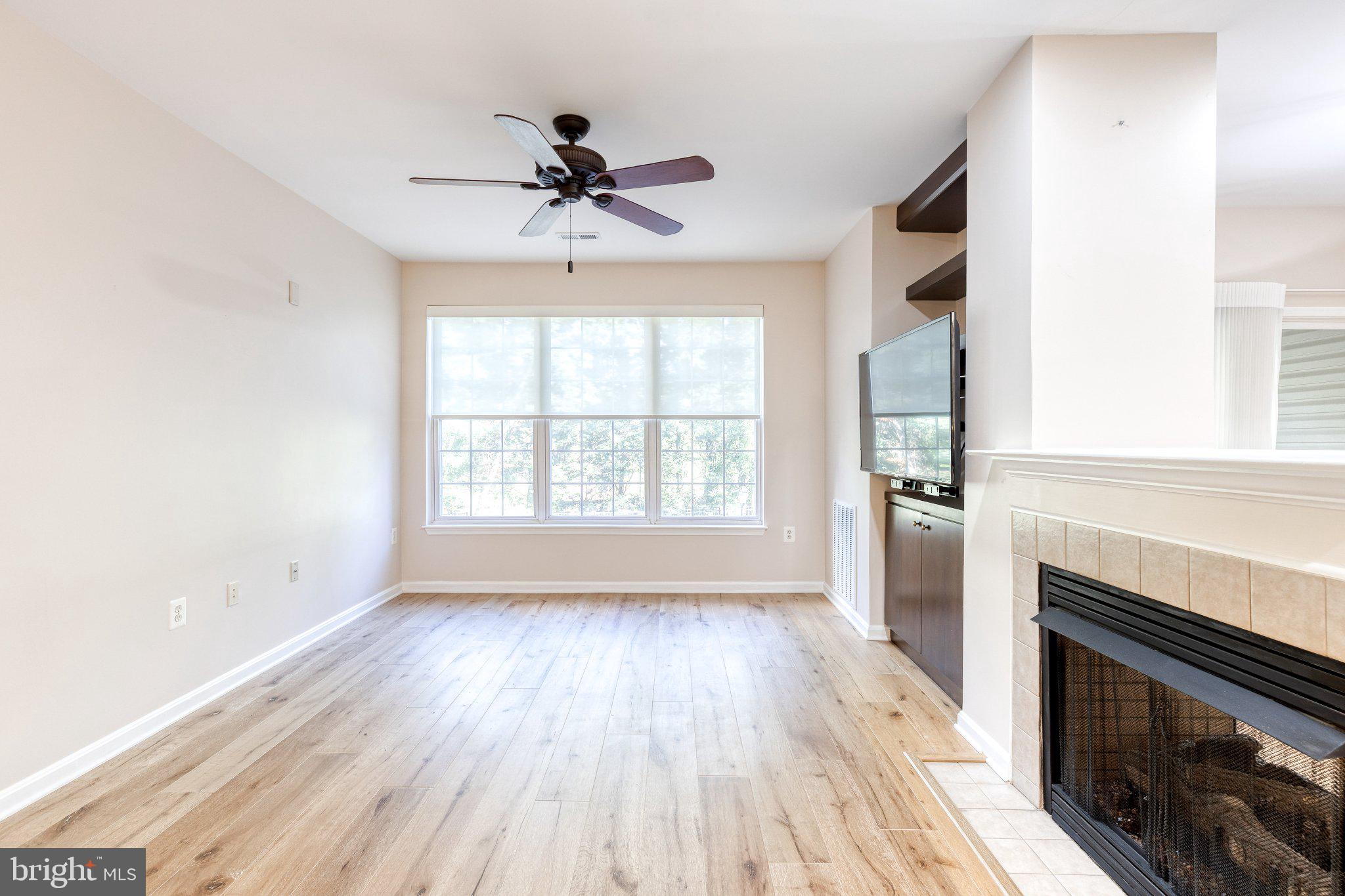 400 SYMPHONY CIRCLE 205J