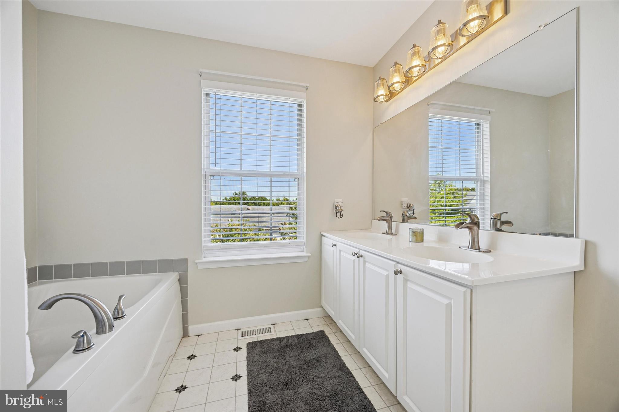 GLENN ROSE - Residential