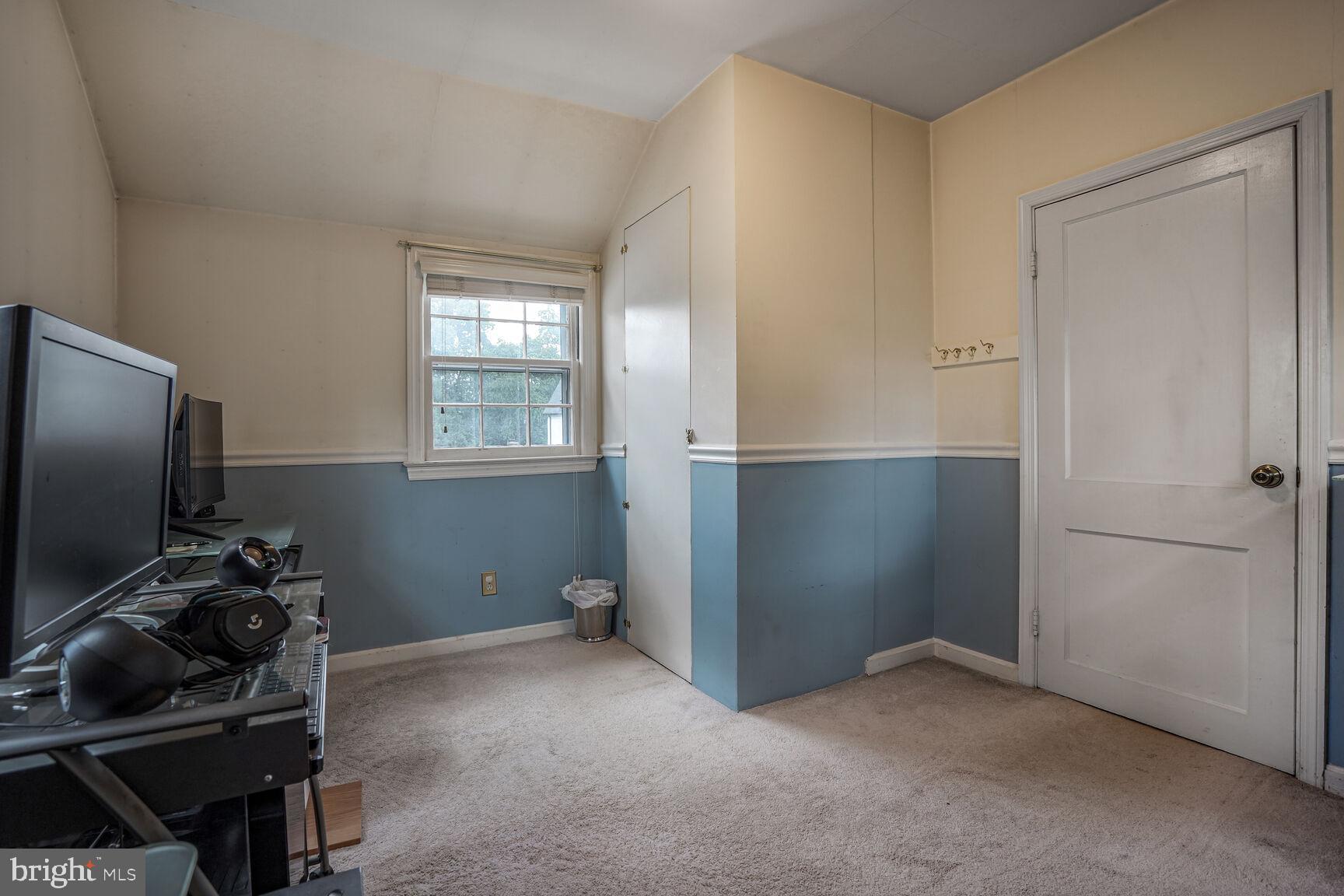 MADISON MANOR - Residential Lease