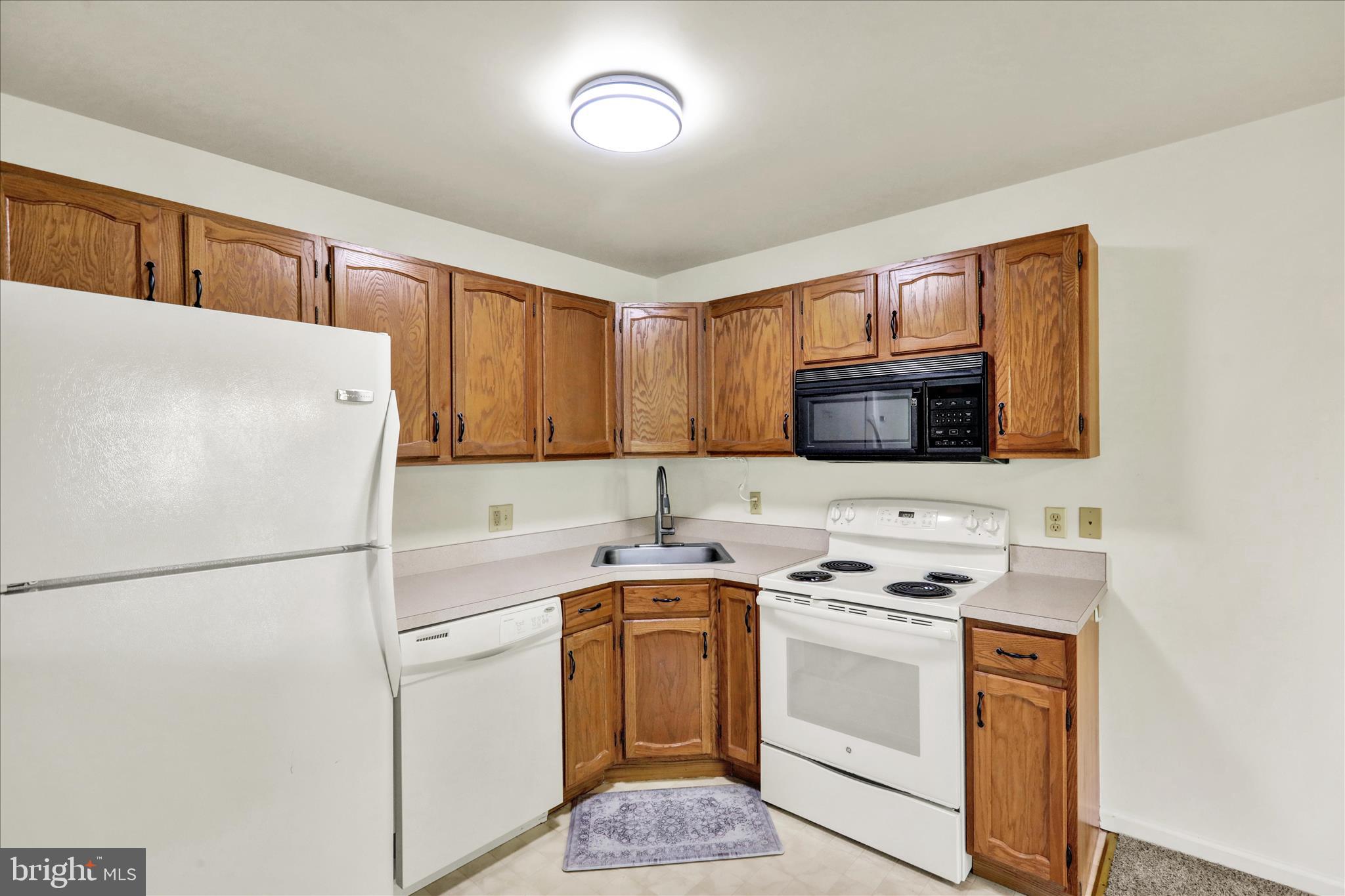 MIFFLIN WOODS - Residential