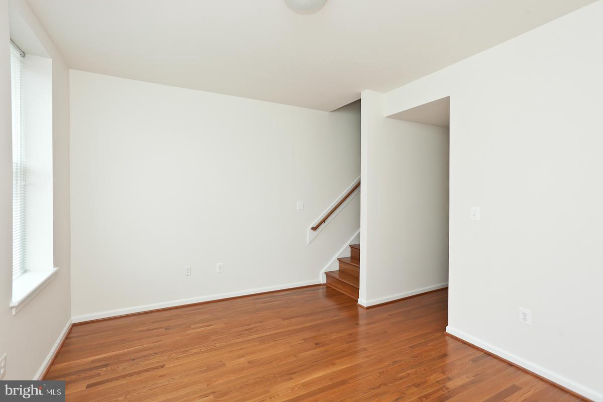 BARCLAY - Residential