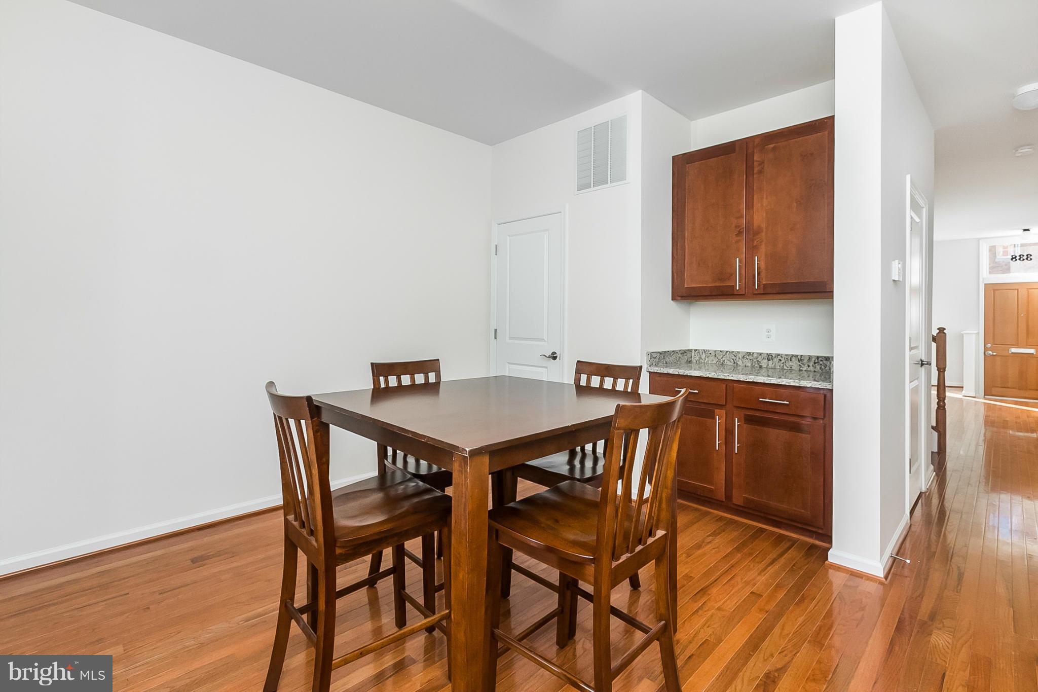 BARCLAY - Residential