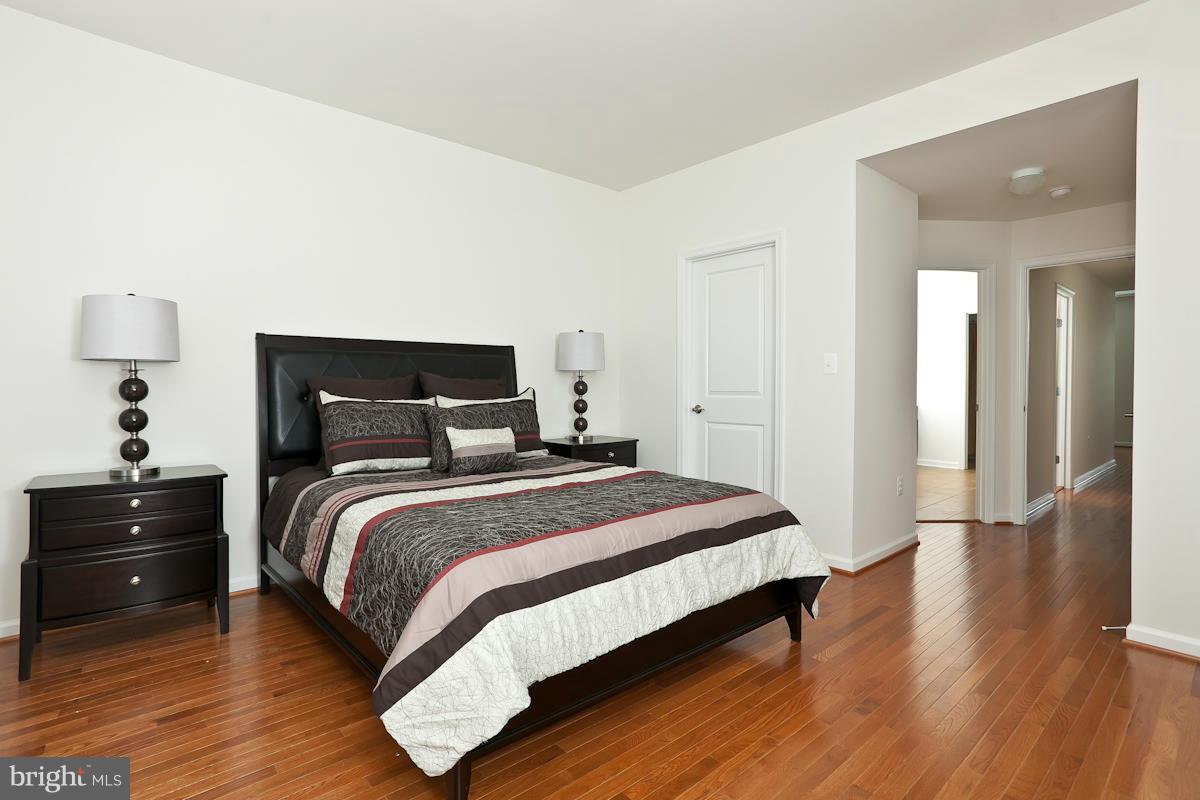 BARCLAY - Residential