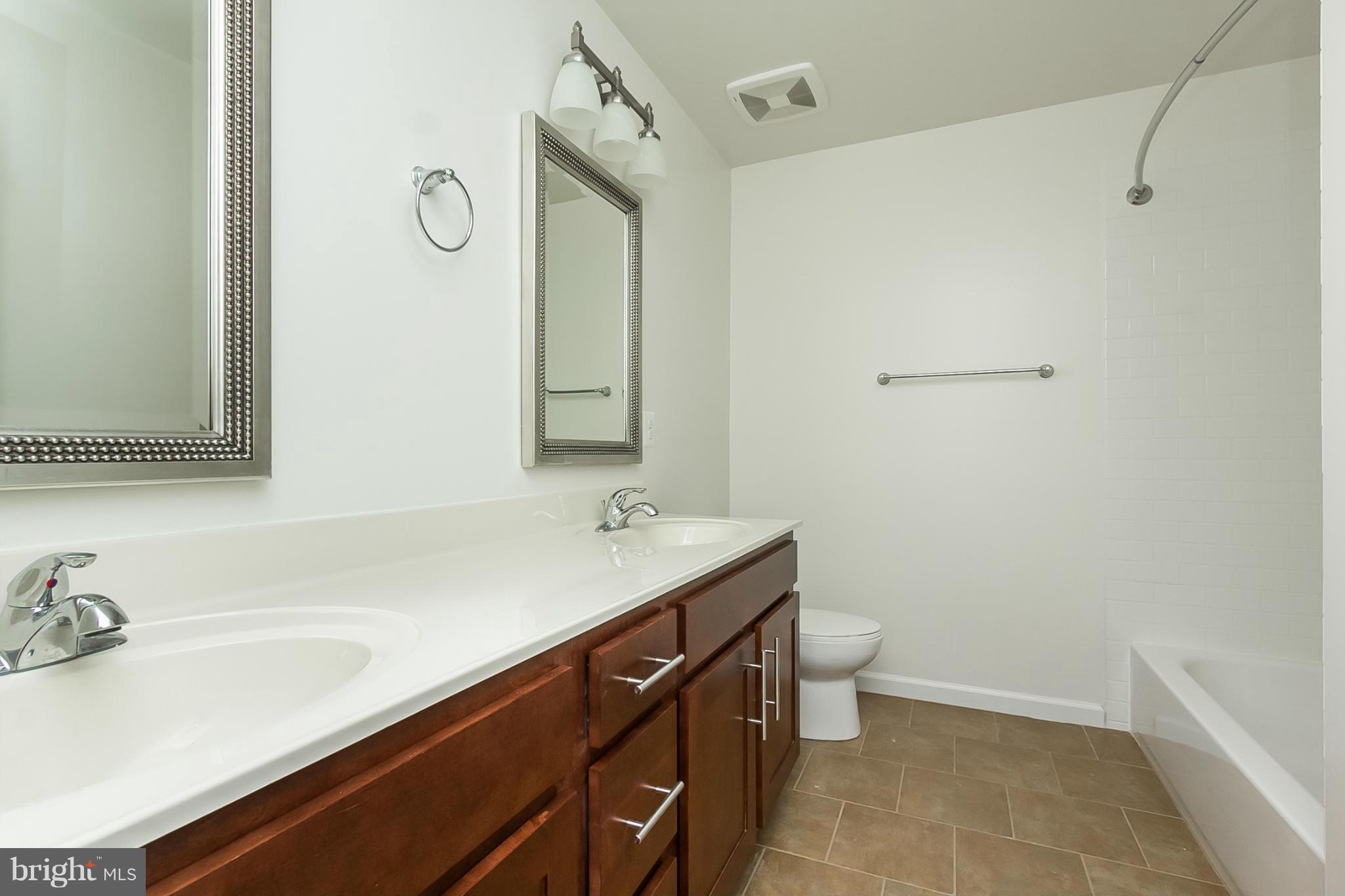 BARCLAY - Residential