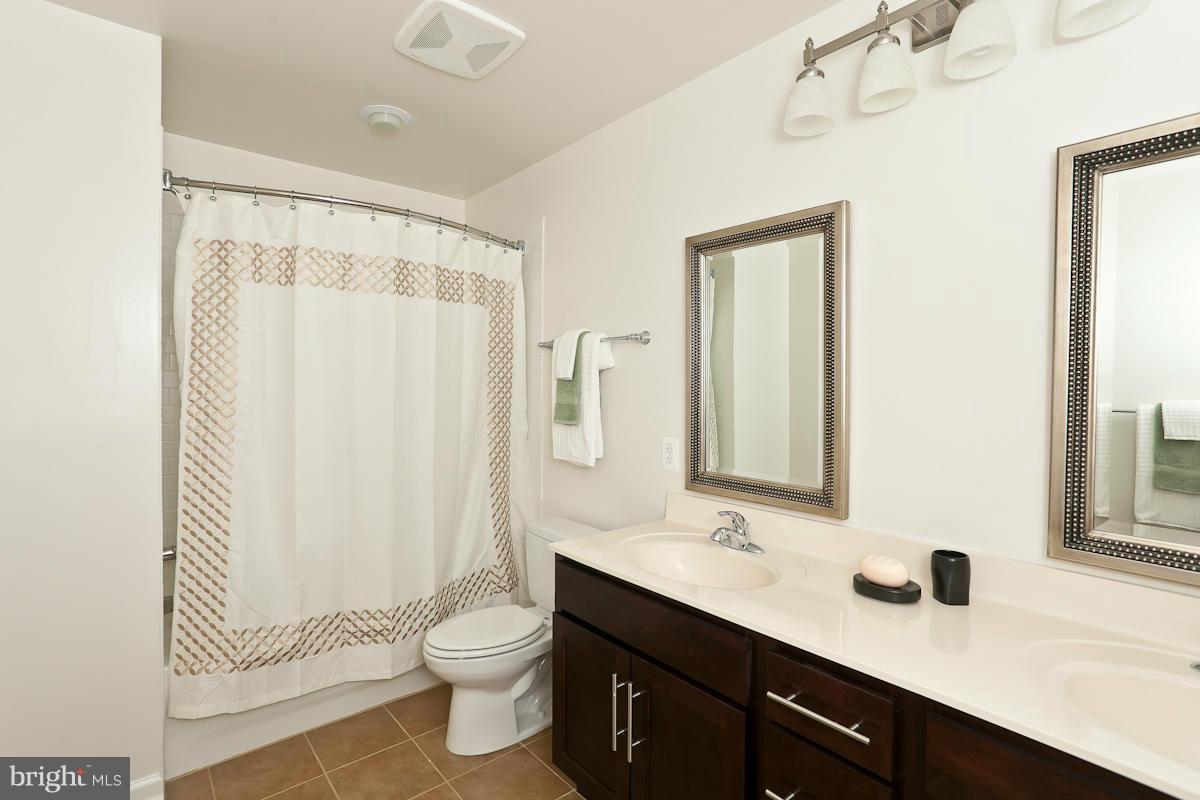 BARCLAY - Residential