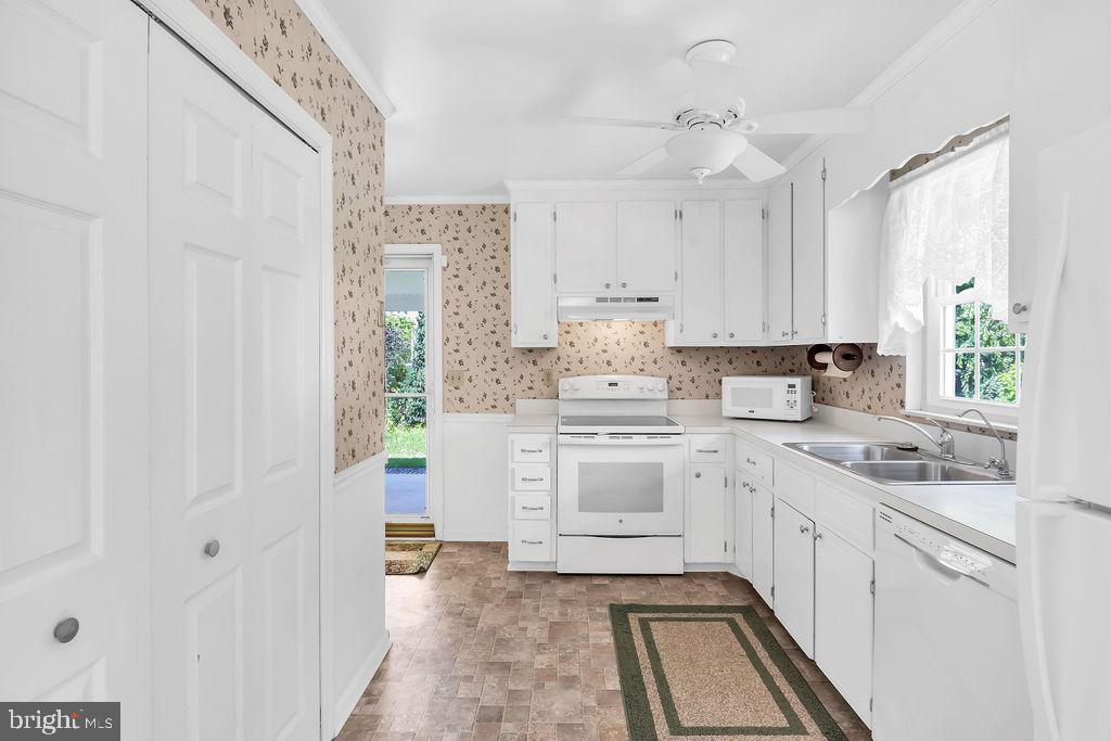 PIKEVIEW ACRES WEST - Residential