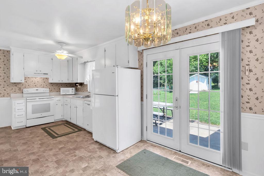 PIKEVIEW ACRES WEST - Residential