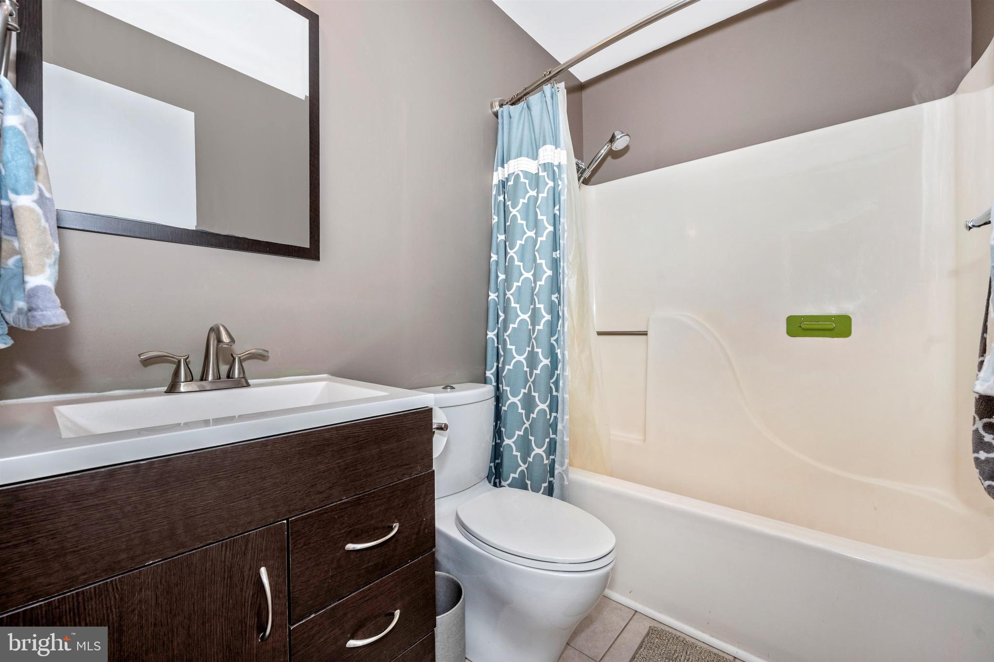 BERKLEY ESTATES - Residential