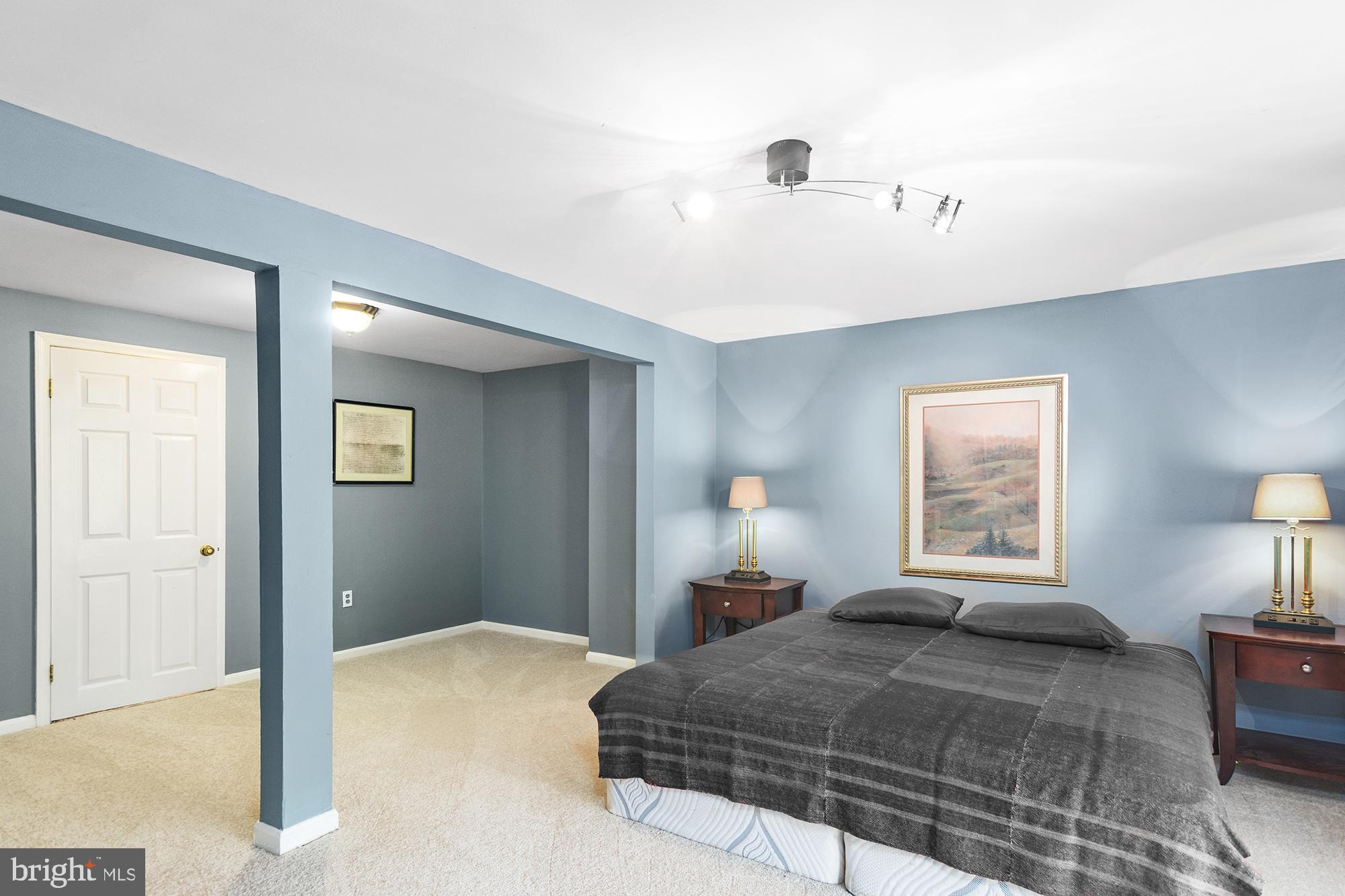 MARINE OAKS VILLAGE - Residential