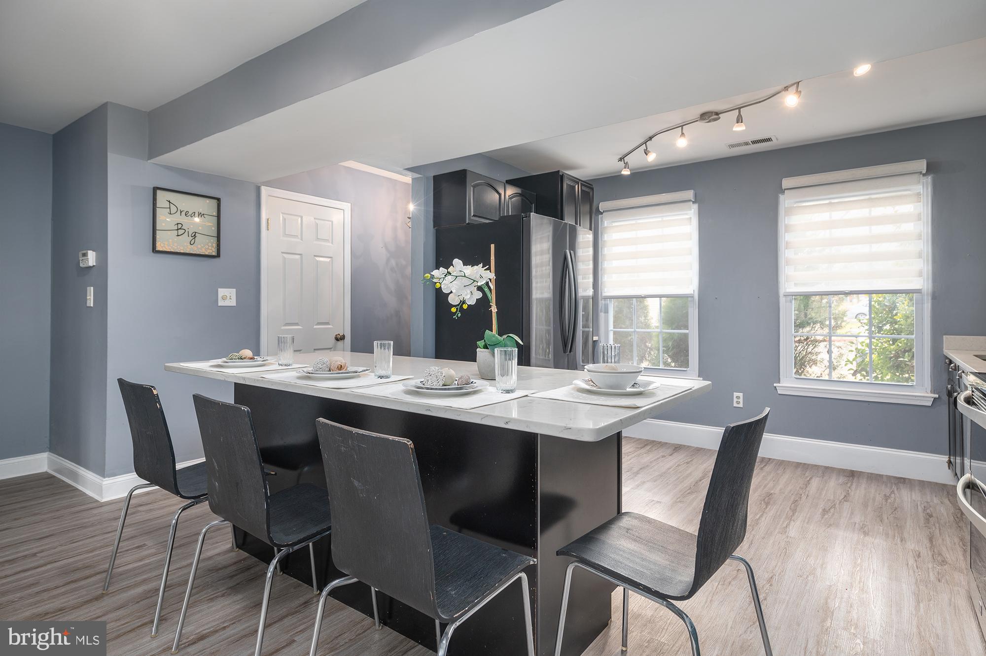 MARINE OAKS VILLAGE - Residential