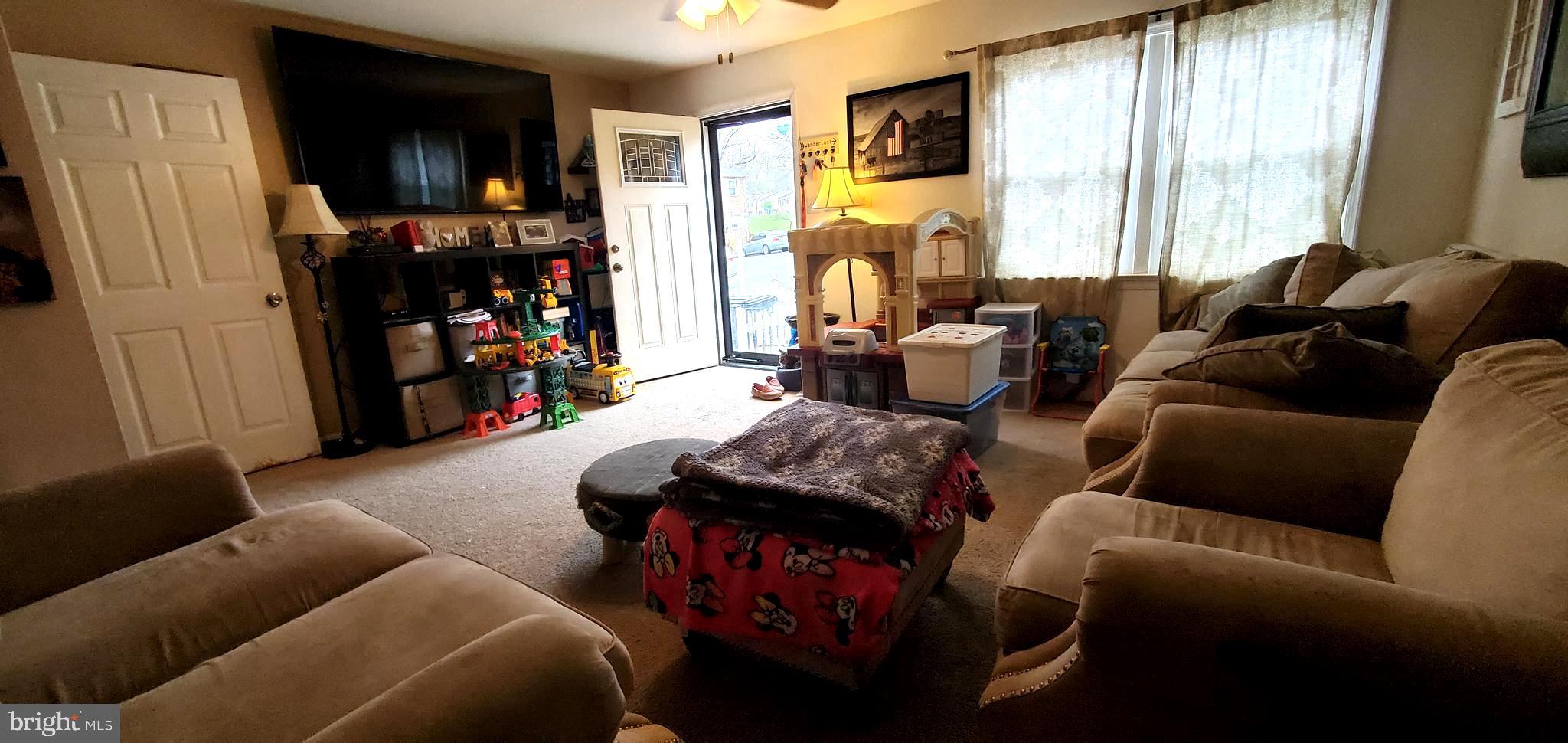 DALE CITY - Residential