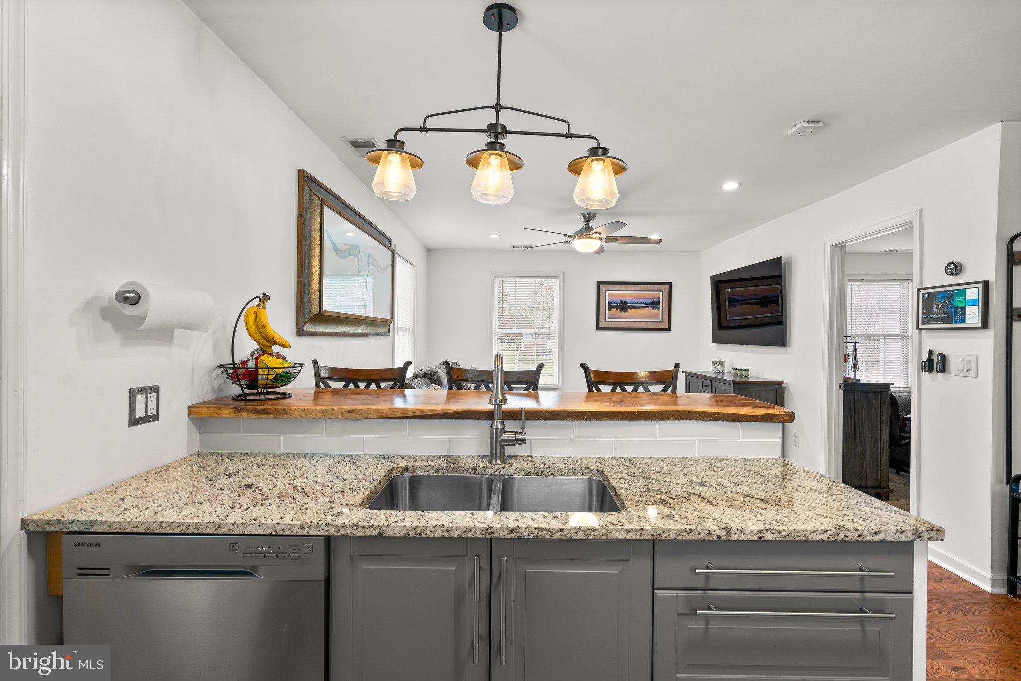 FAIRLAWN - Residential